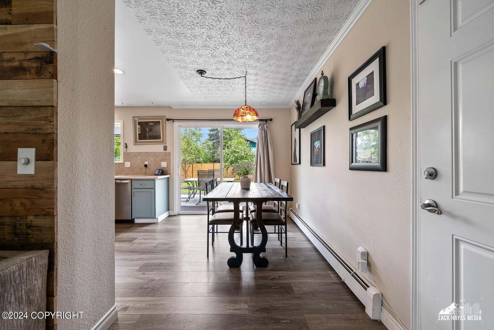 1911 E View Drive