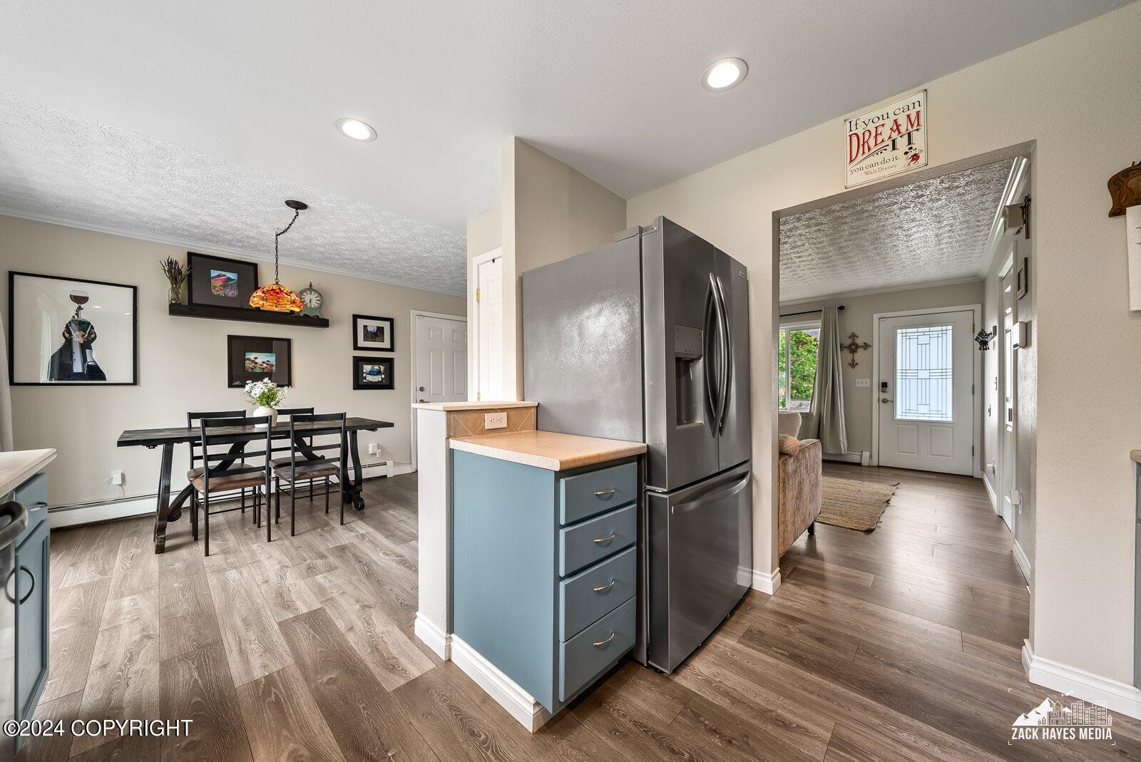 1911 E View Drive