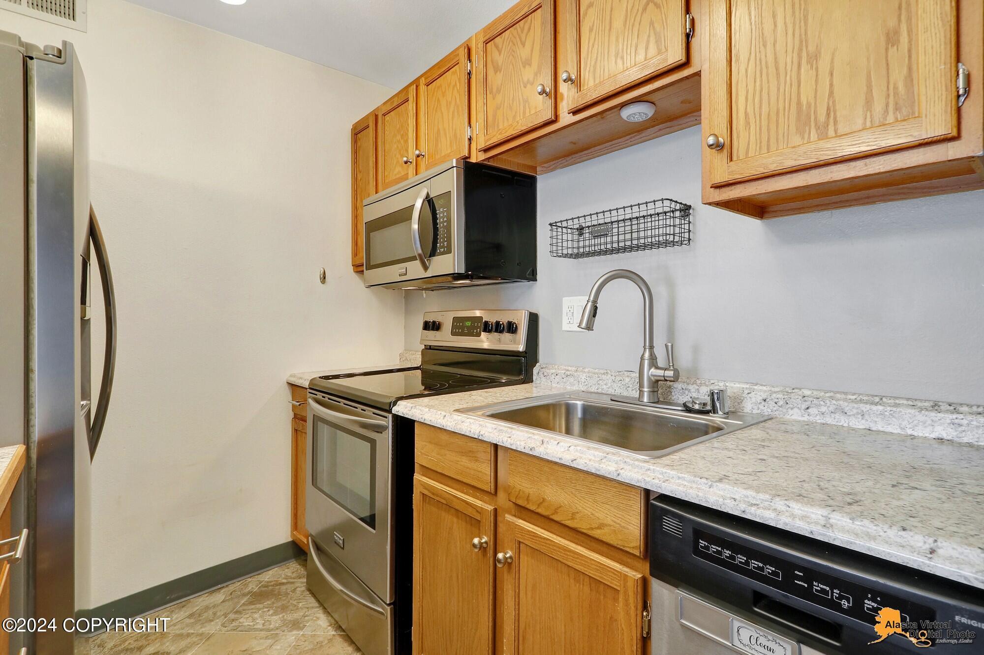 2210 Sentry Drive # 22 Unit: B-22