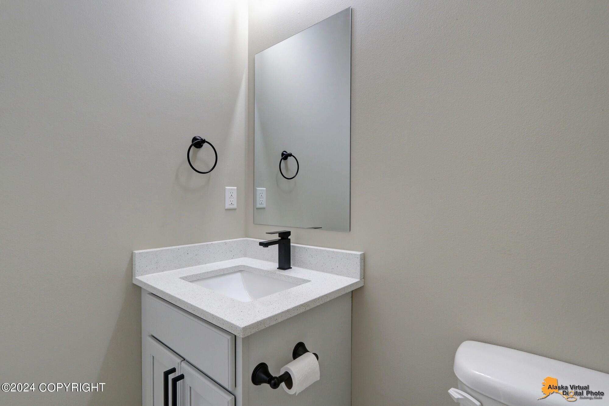 6623 W Creeksedge Drive