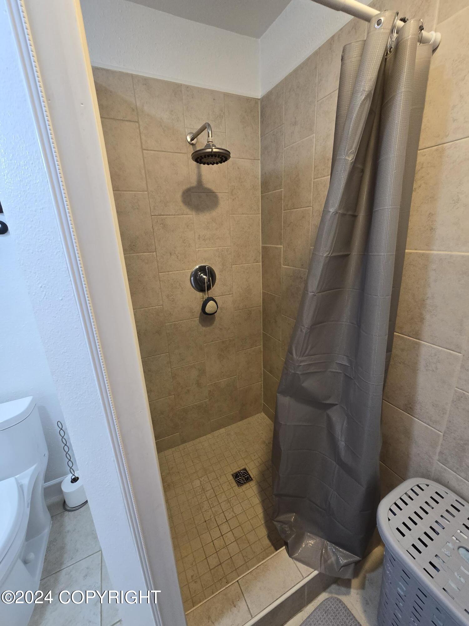 4241 Lakeridge Circle