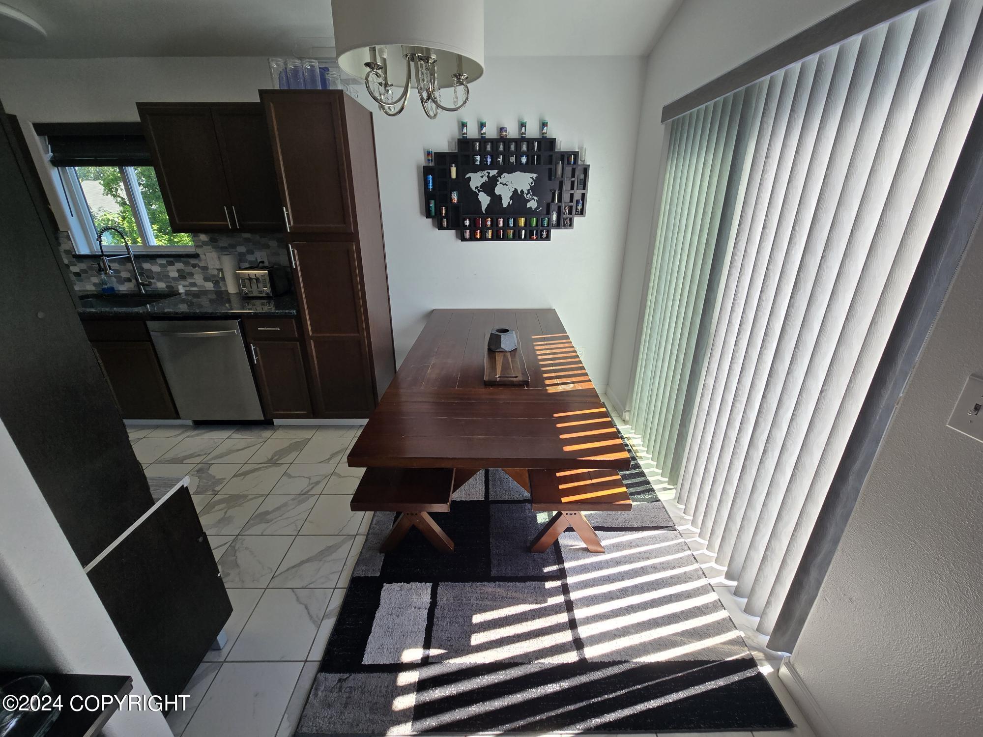 4241 Lakeridge Circle