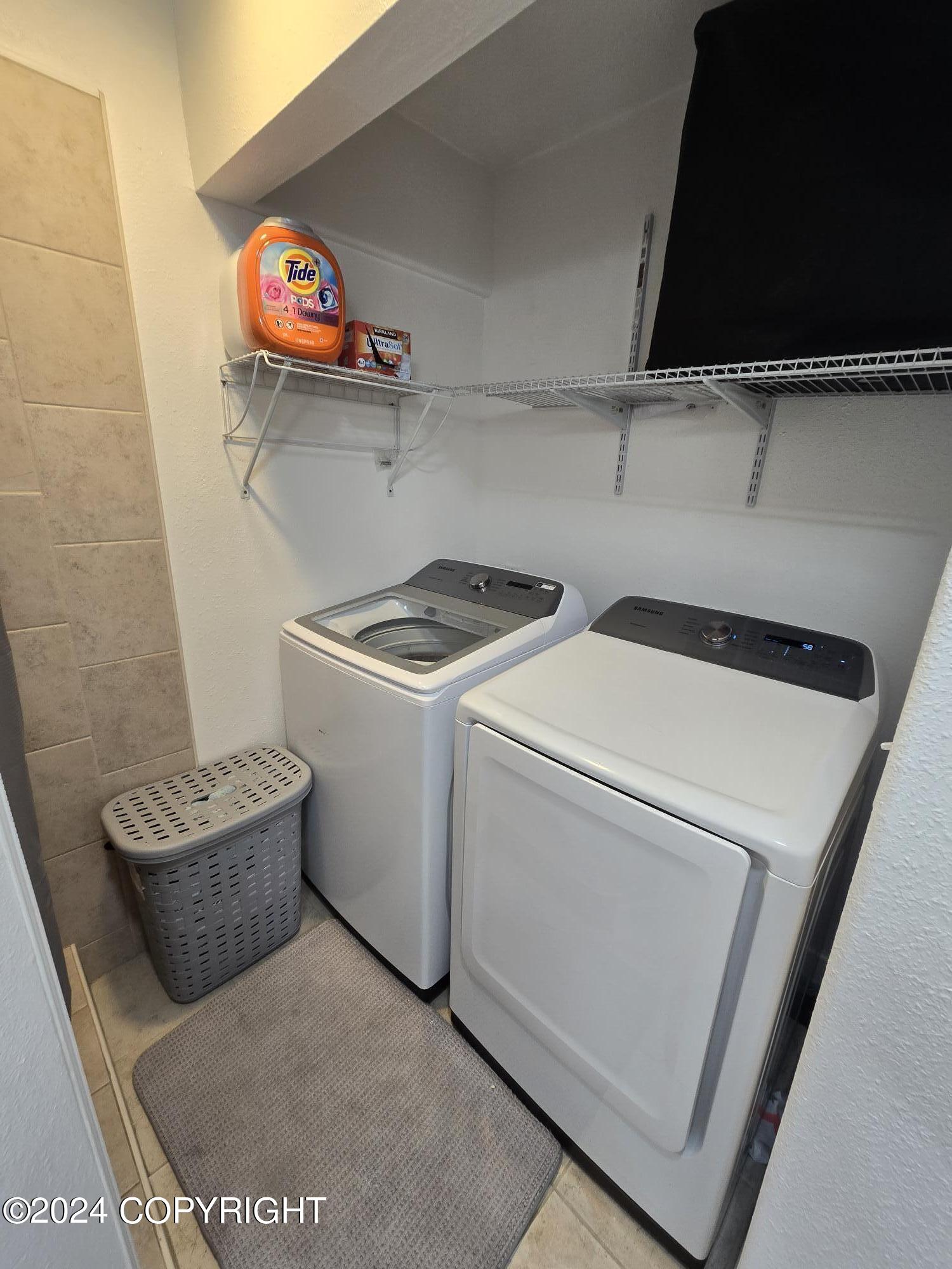 4241 Lakeridge Circle