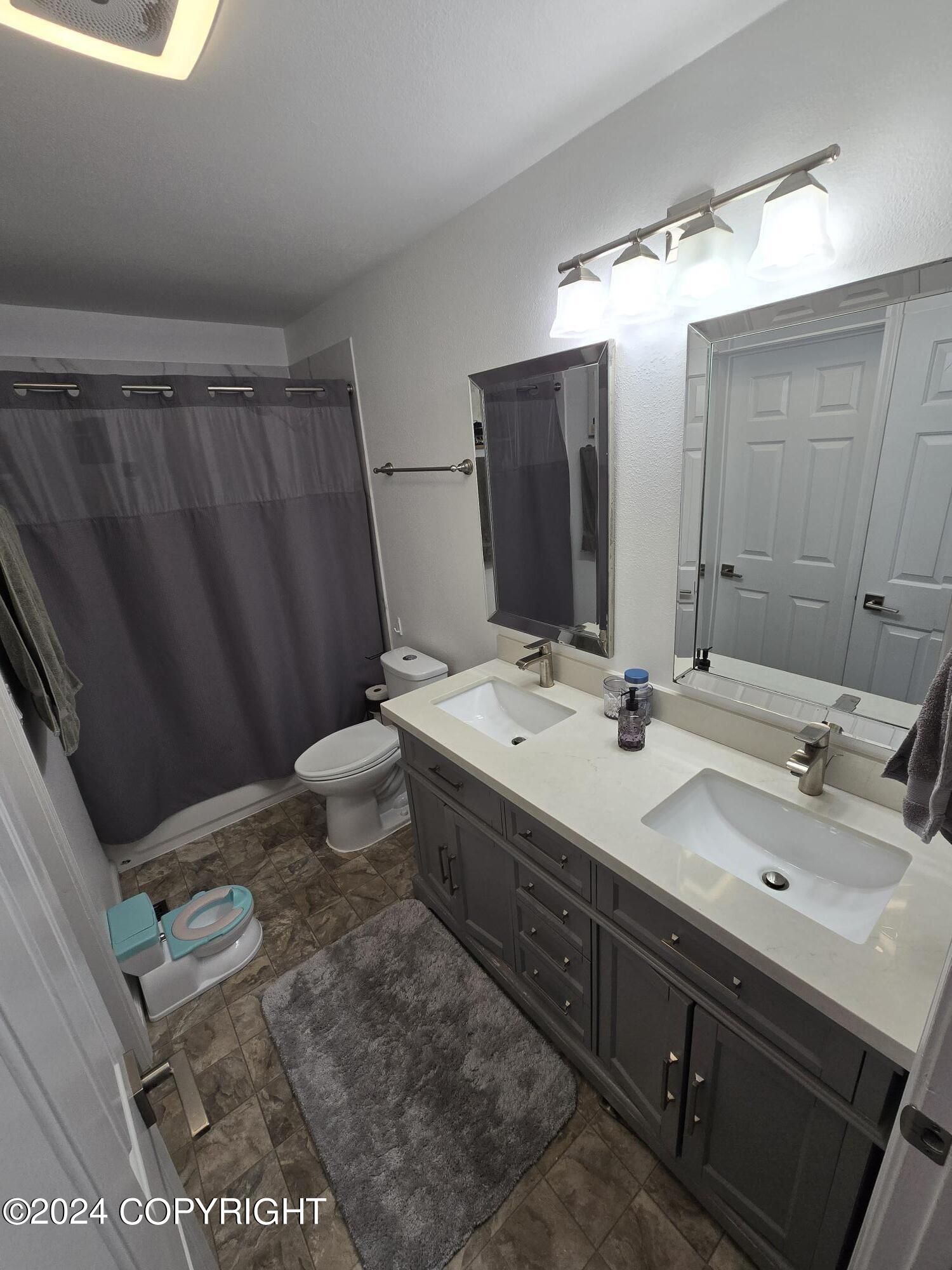 4241 Lakeridge Circle