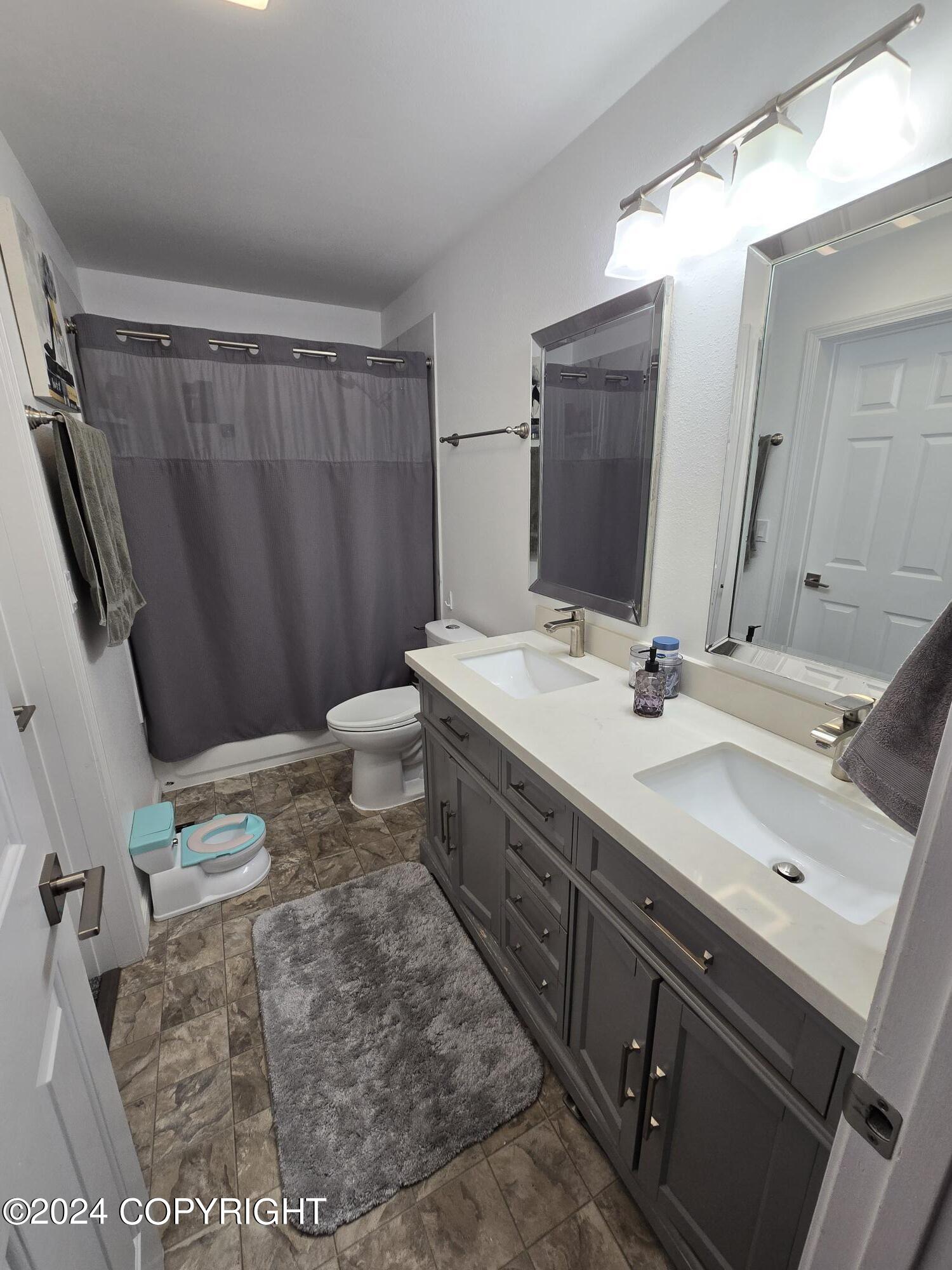 4241 Lakeridge Circle