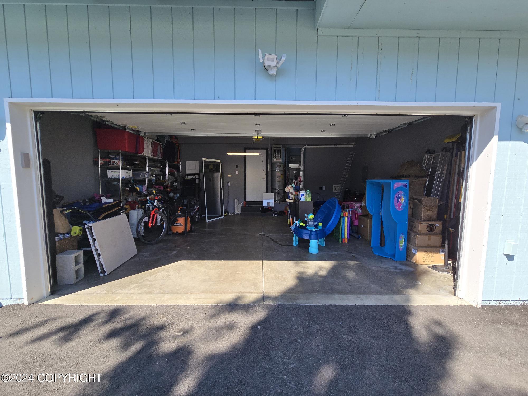 4241 Lakeridge Circle