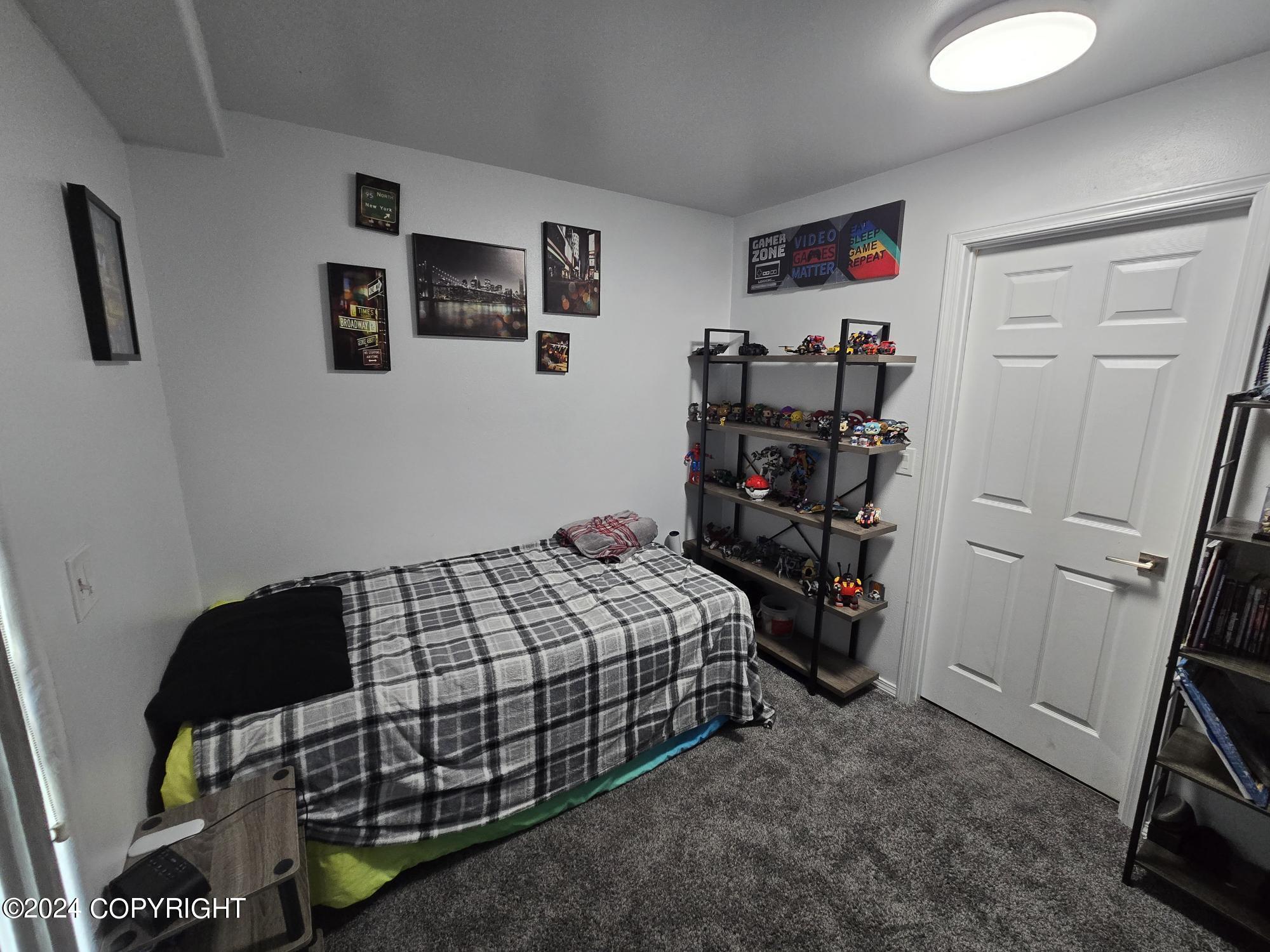 4241 Lakeridge Circle