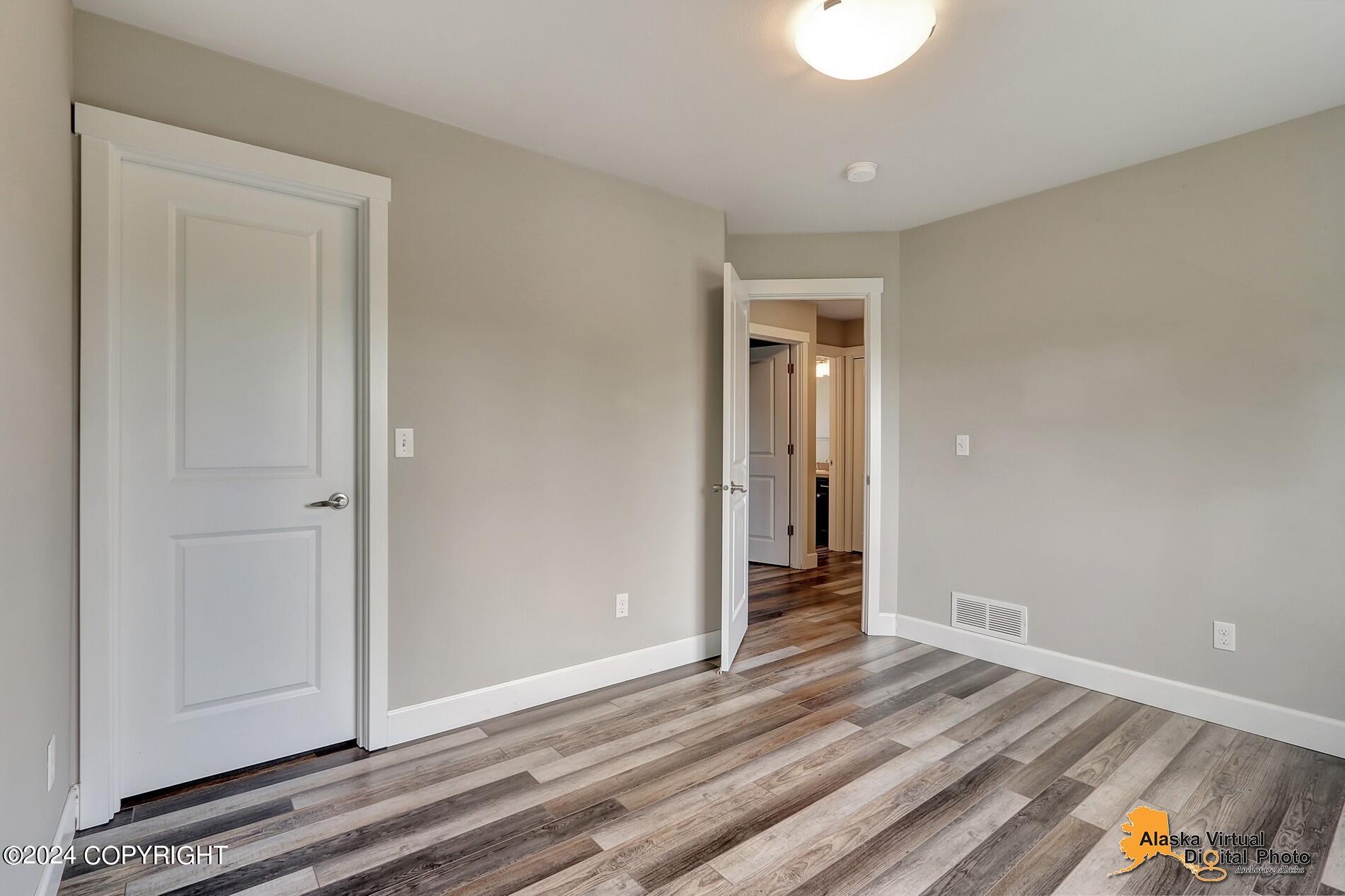 8019 Grayhawk Circle