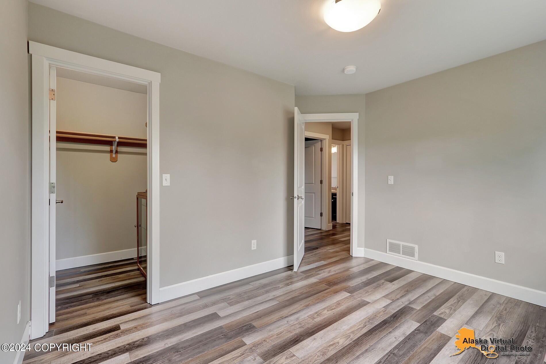 8019 Grayhawk Circle