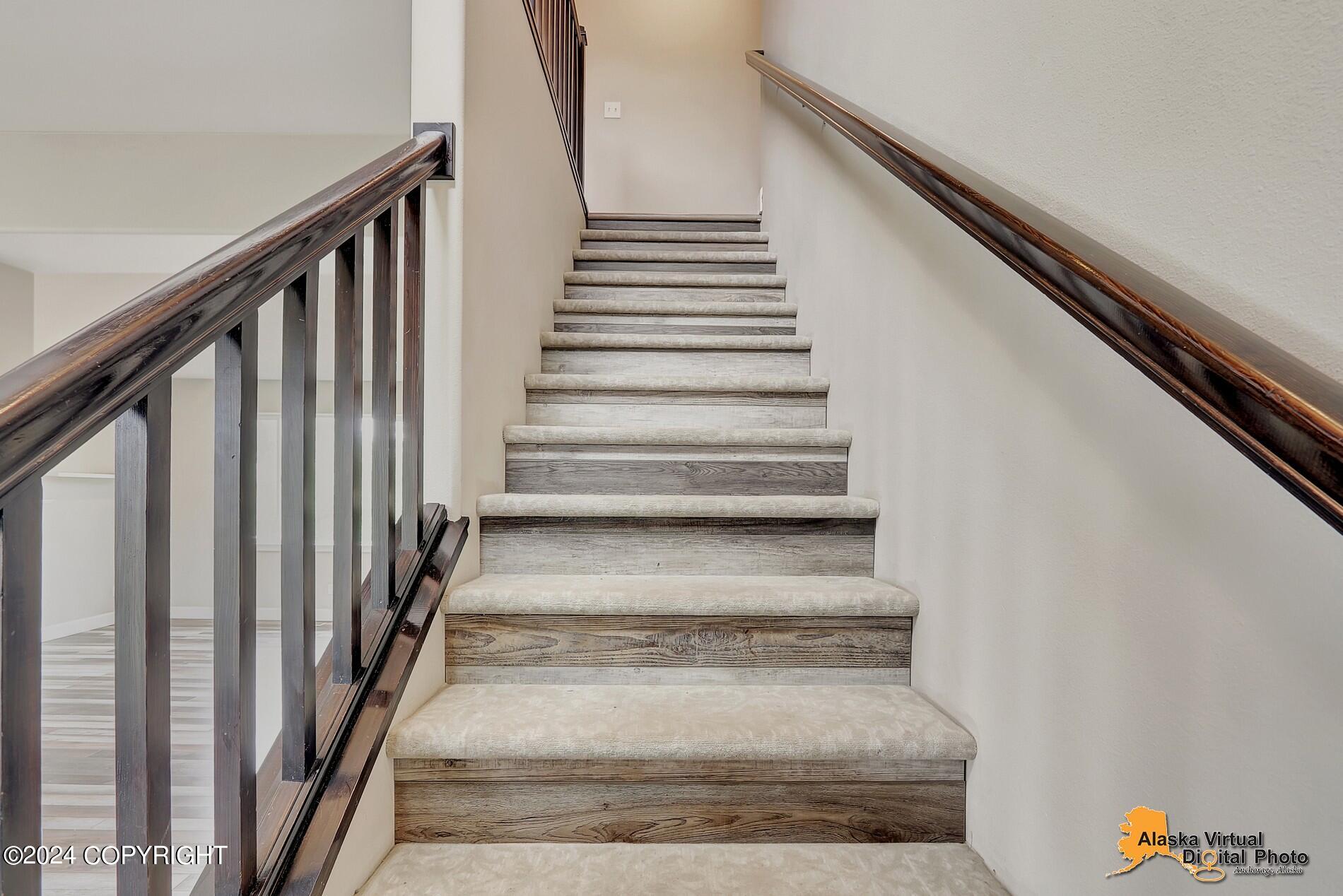 8019 Grayhawk Circle