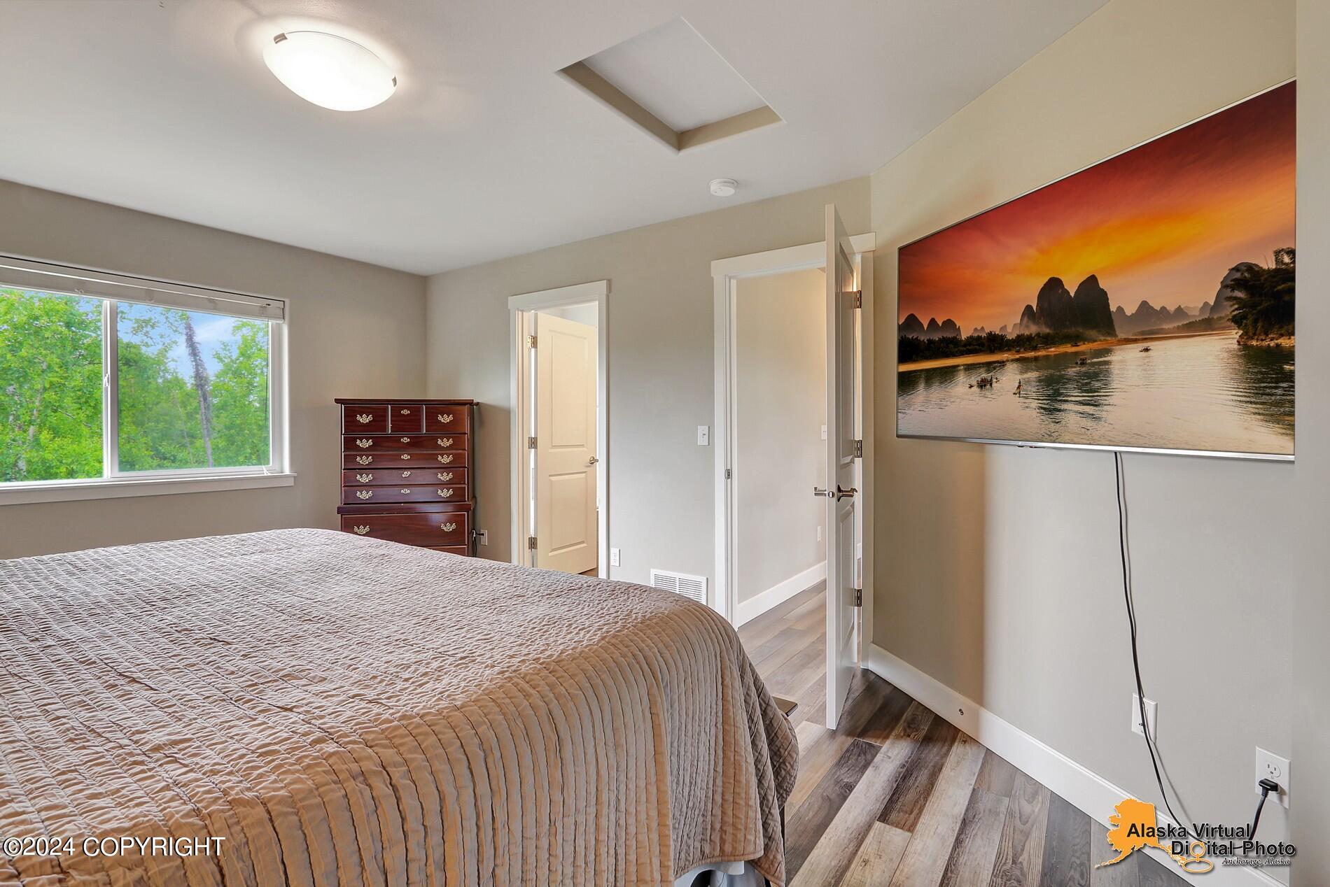 8019 Grayhawk Circle