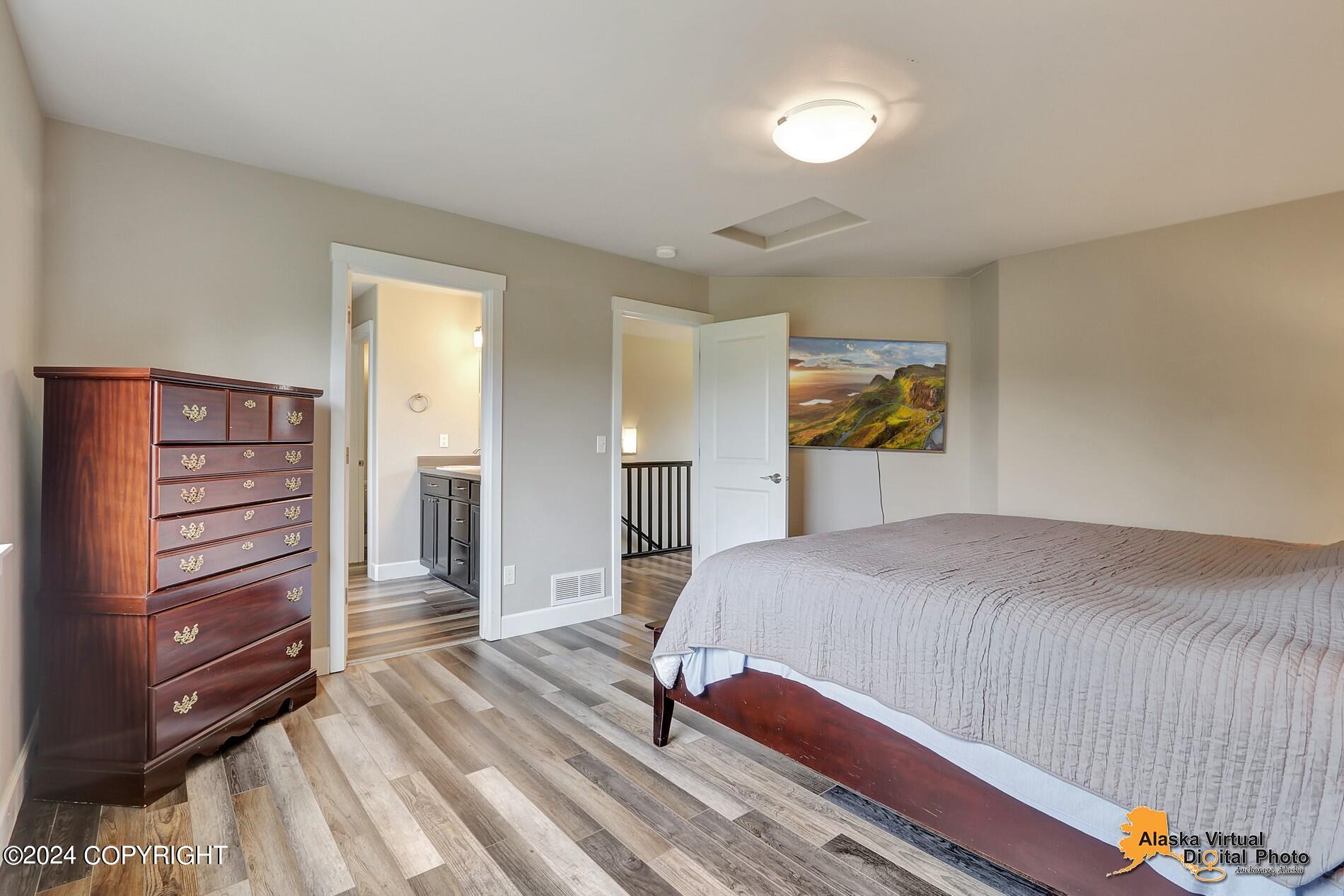 8019 Grayhawk Circle