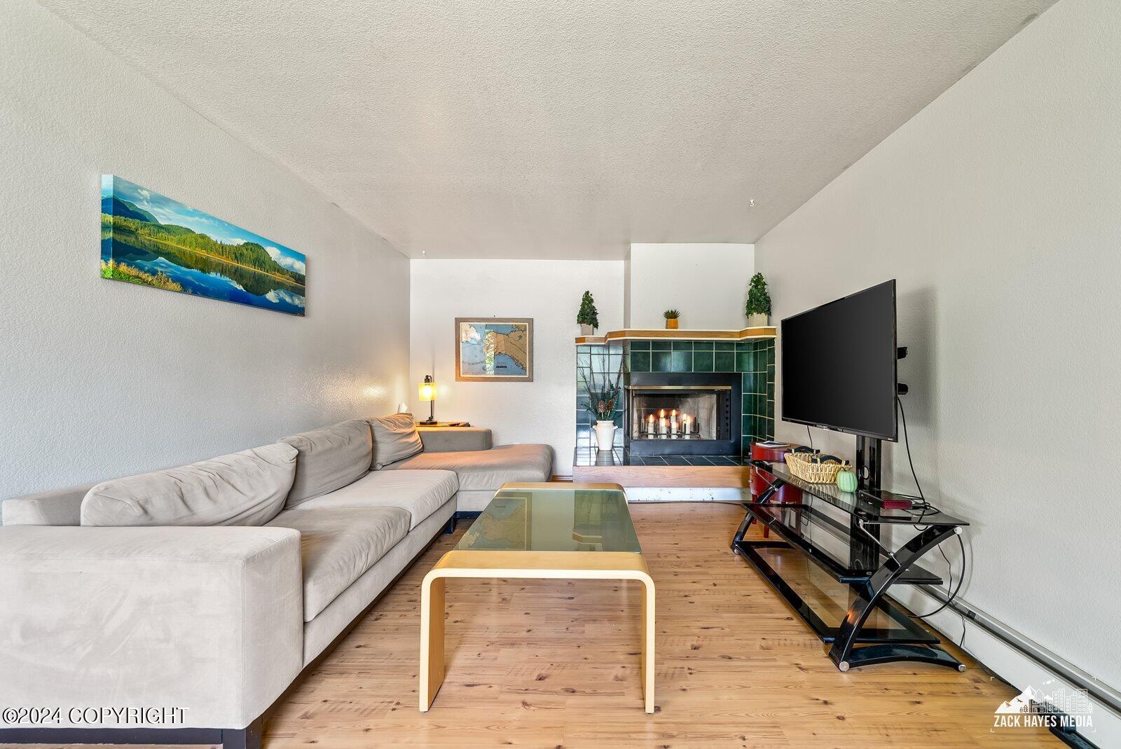 356/358 Egavik Drive