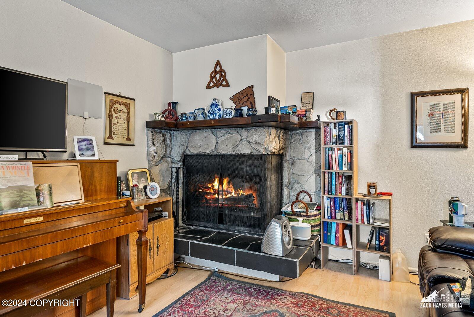 356/358 Egavik Drive