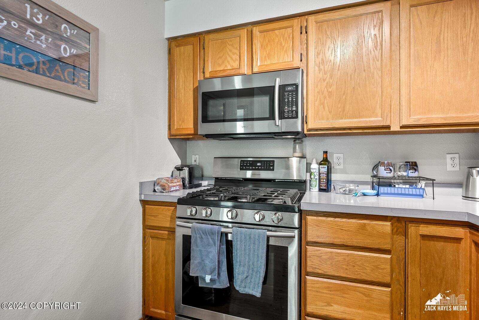 356/358 Egavik Drive