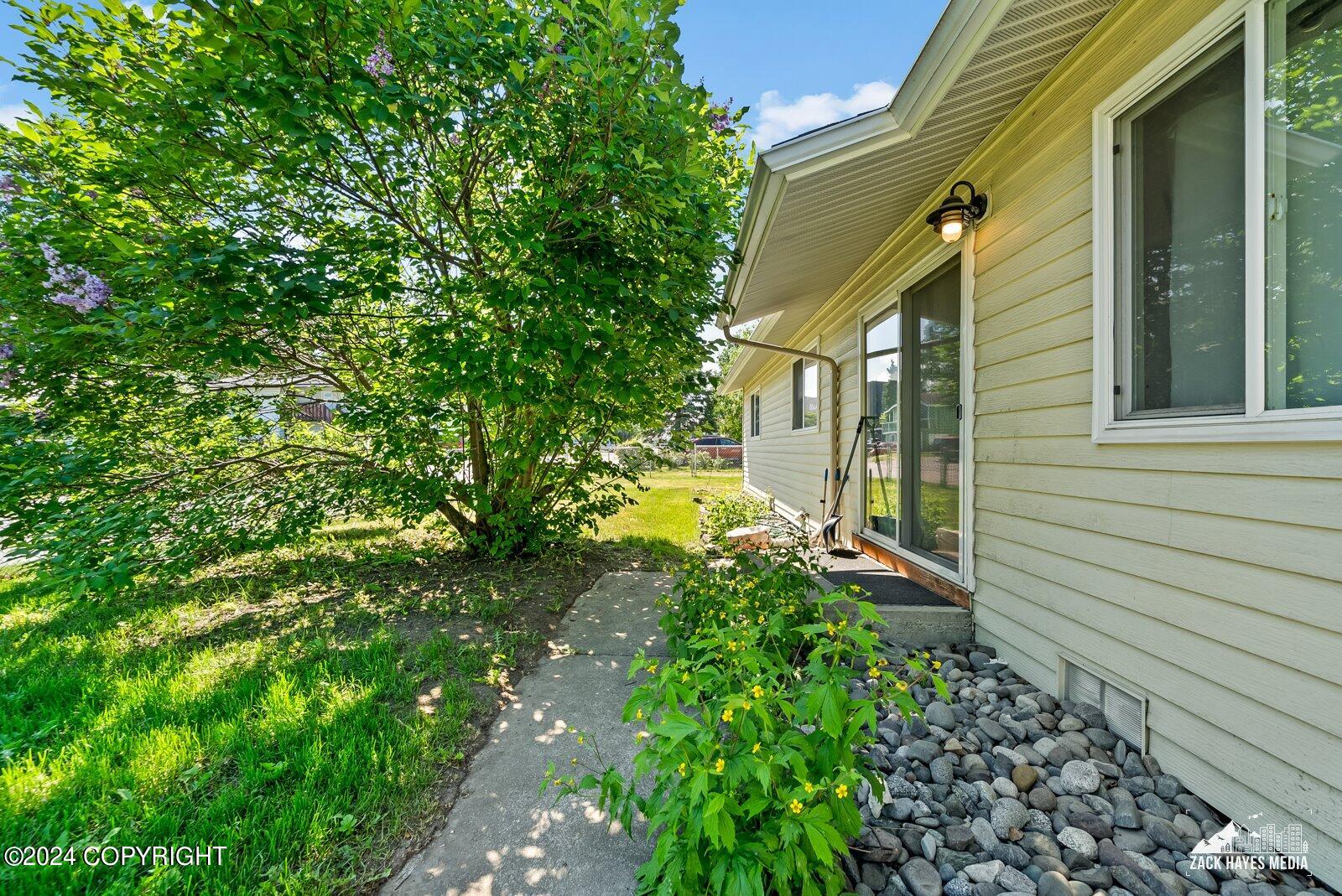 356/358 Egavik Drive