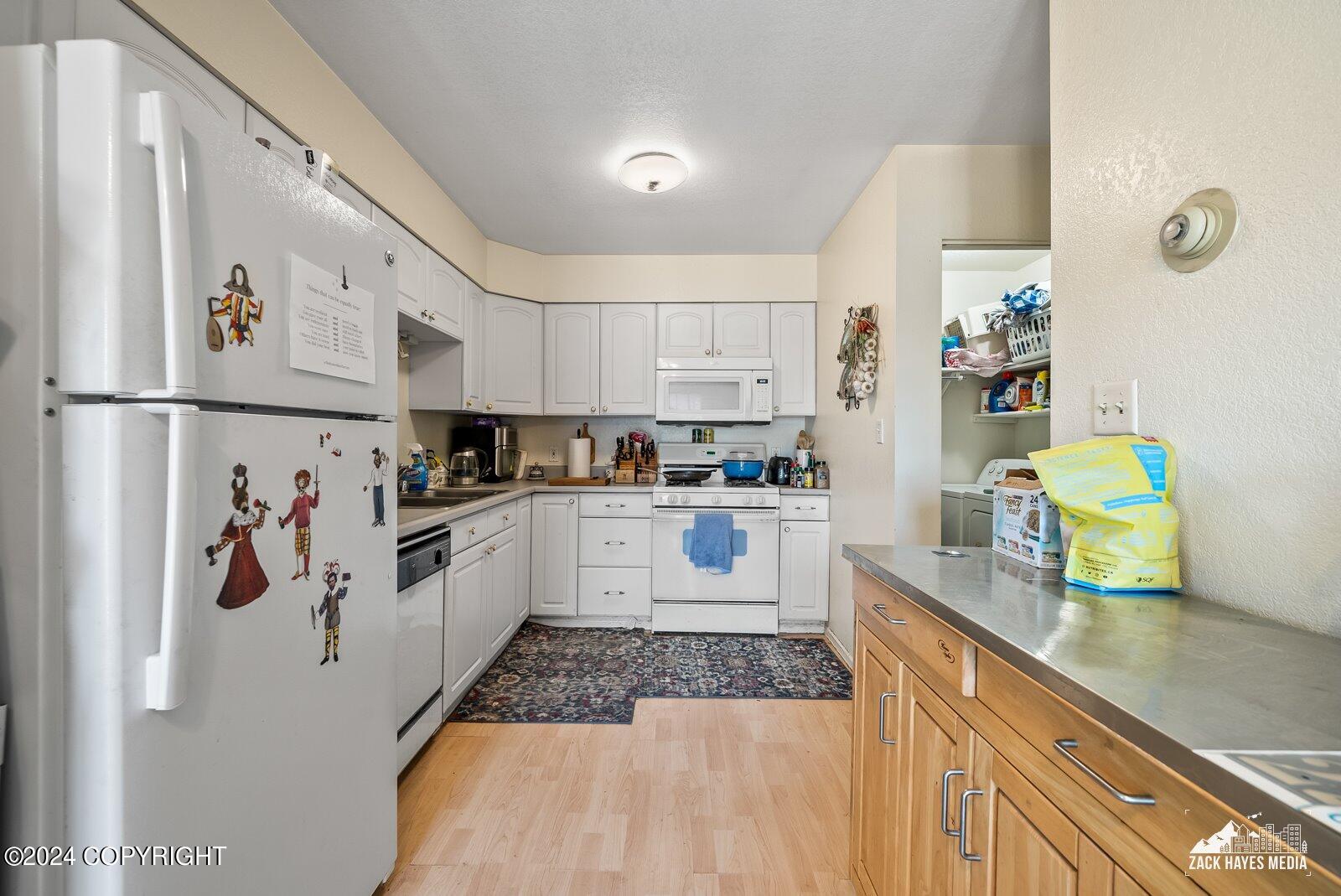 356/358 Egavik Drive