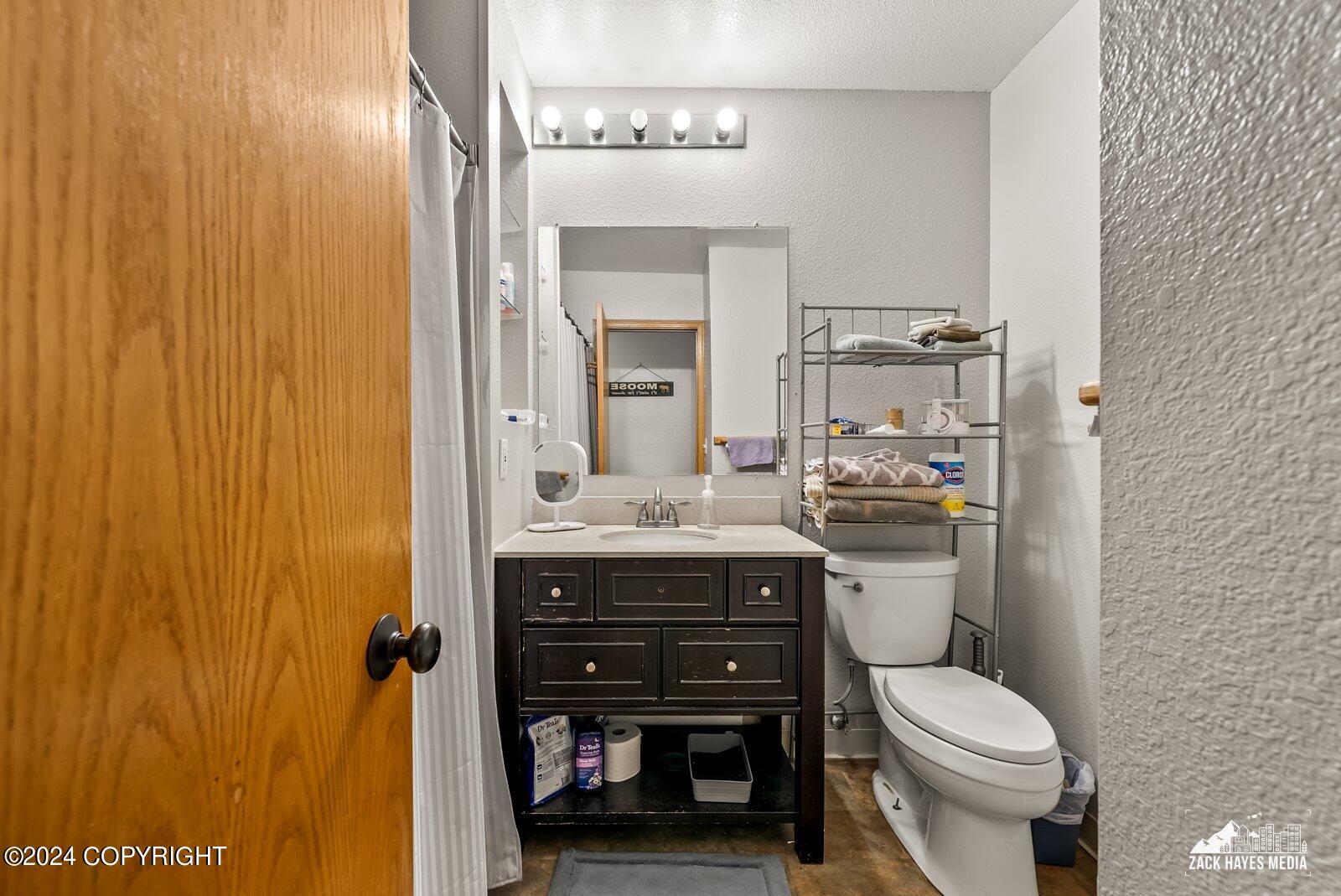 356/358 Egavik Drive