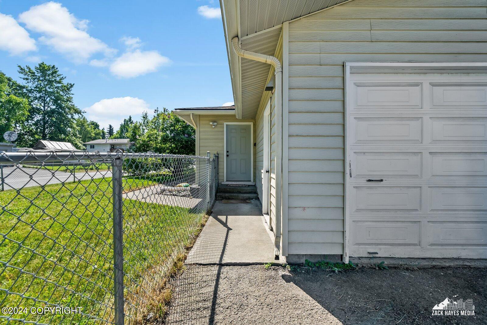 356/358 Egavik Drive