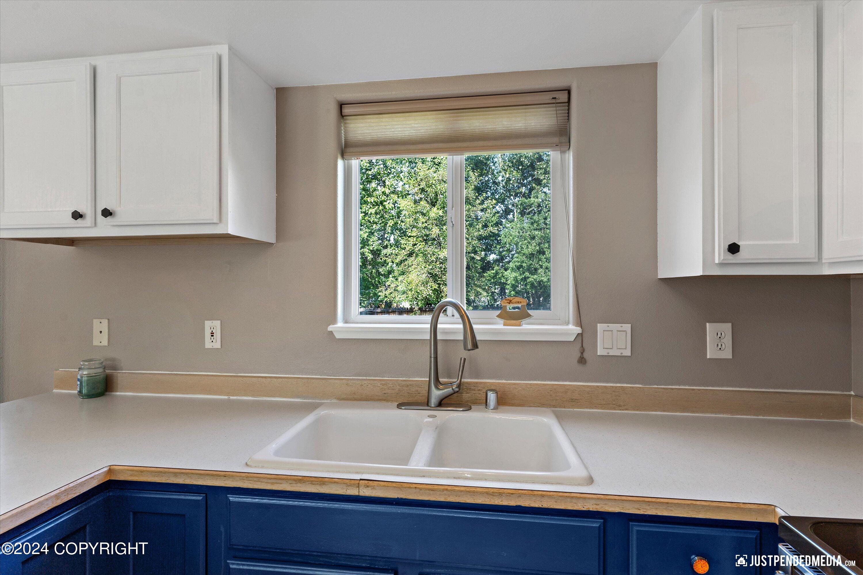 4115 Red Talon Circle