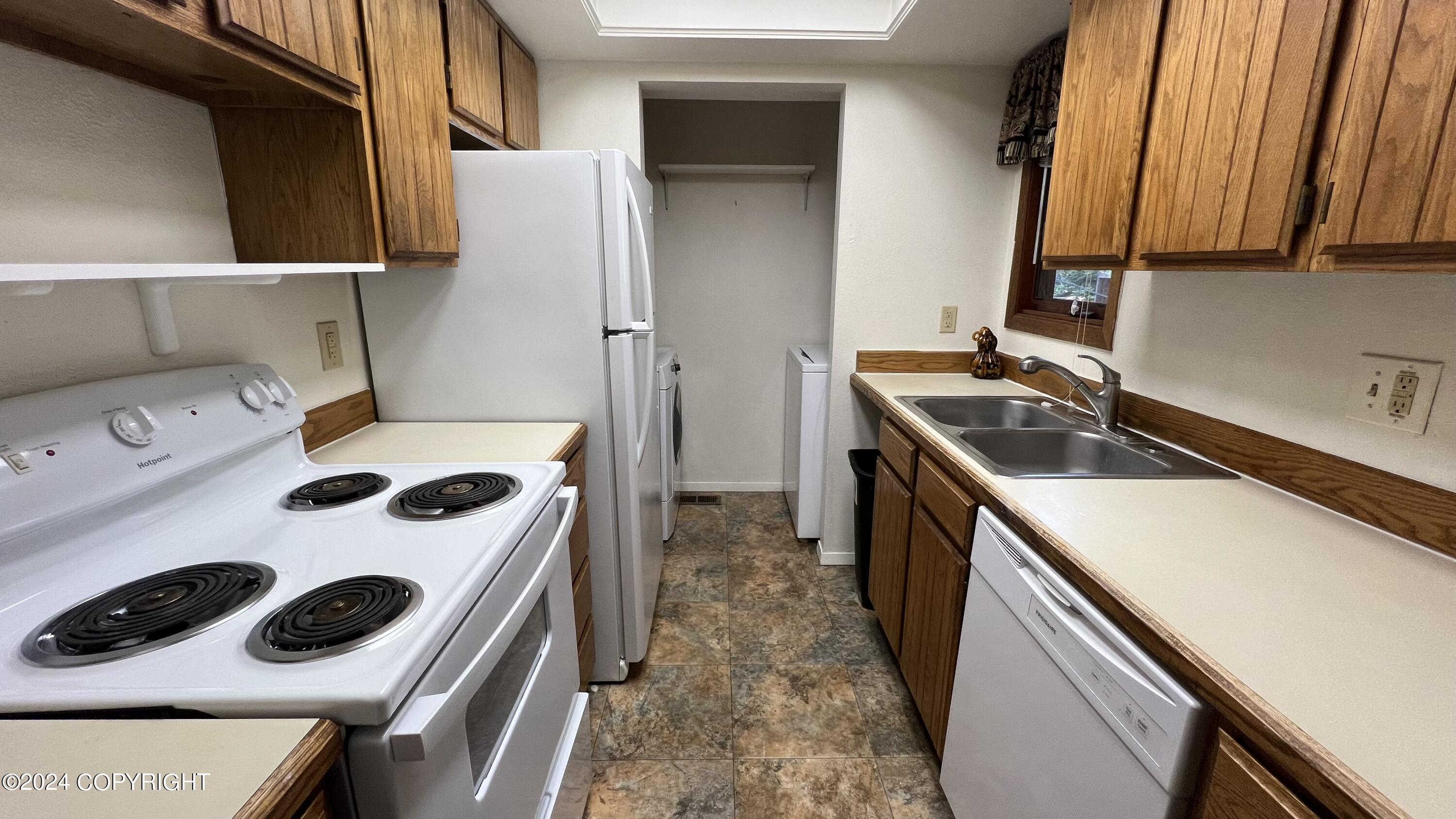 7270 Huntsmen Circle # 1B