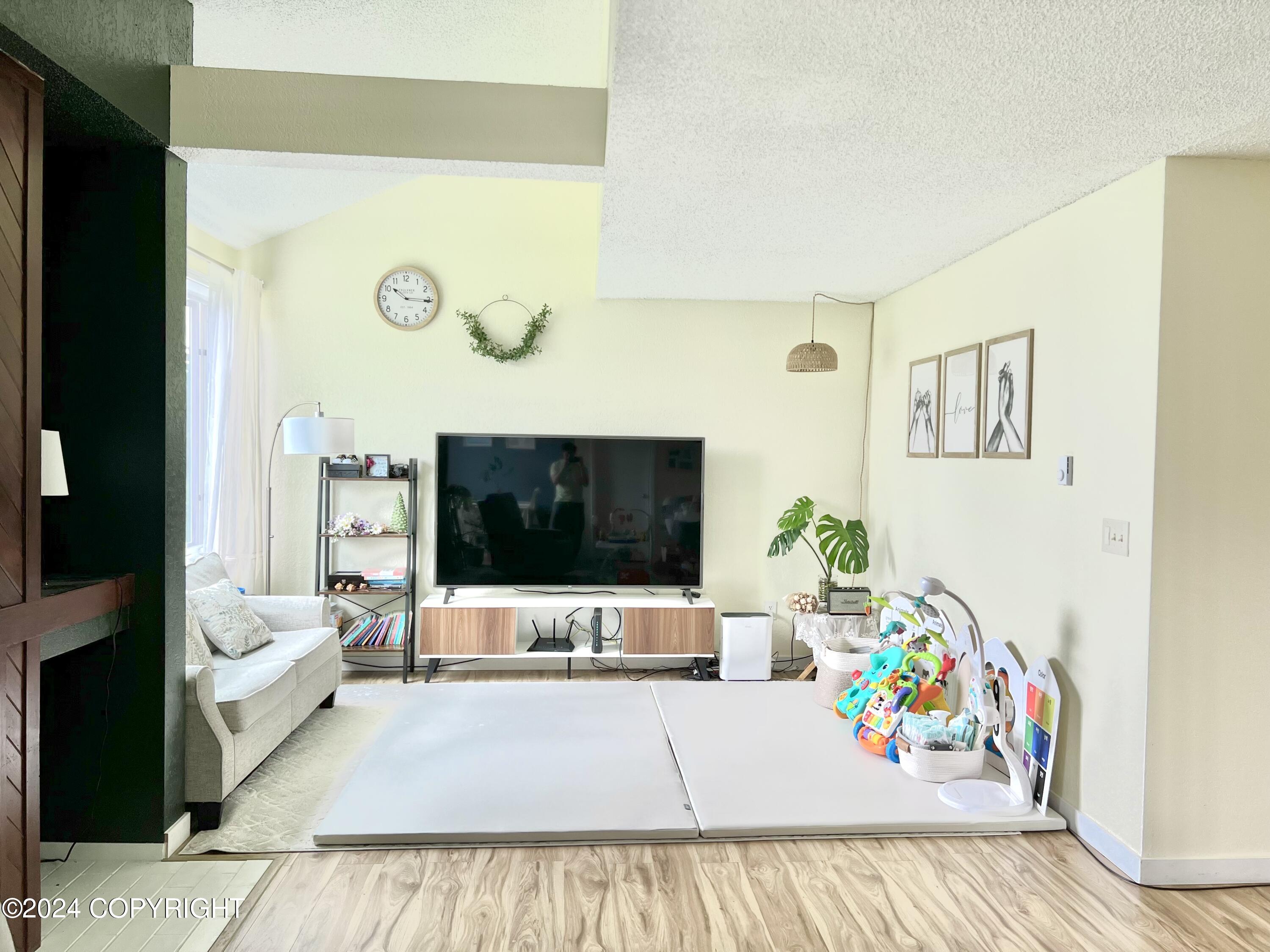 612 Copperbush Court # 12 Unit: #12