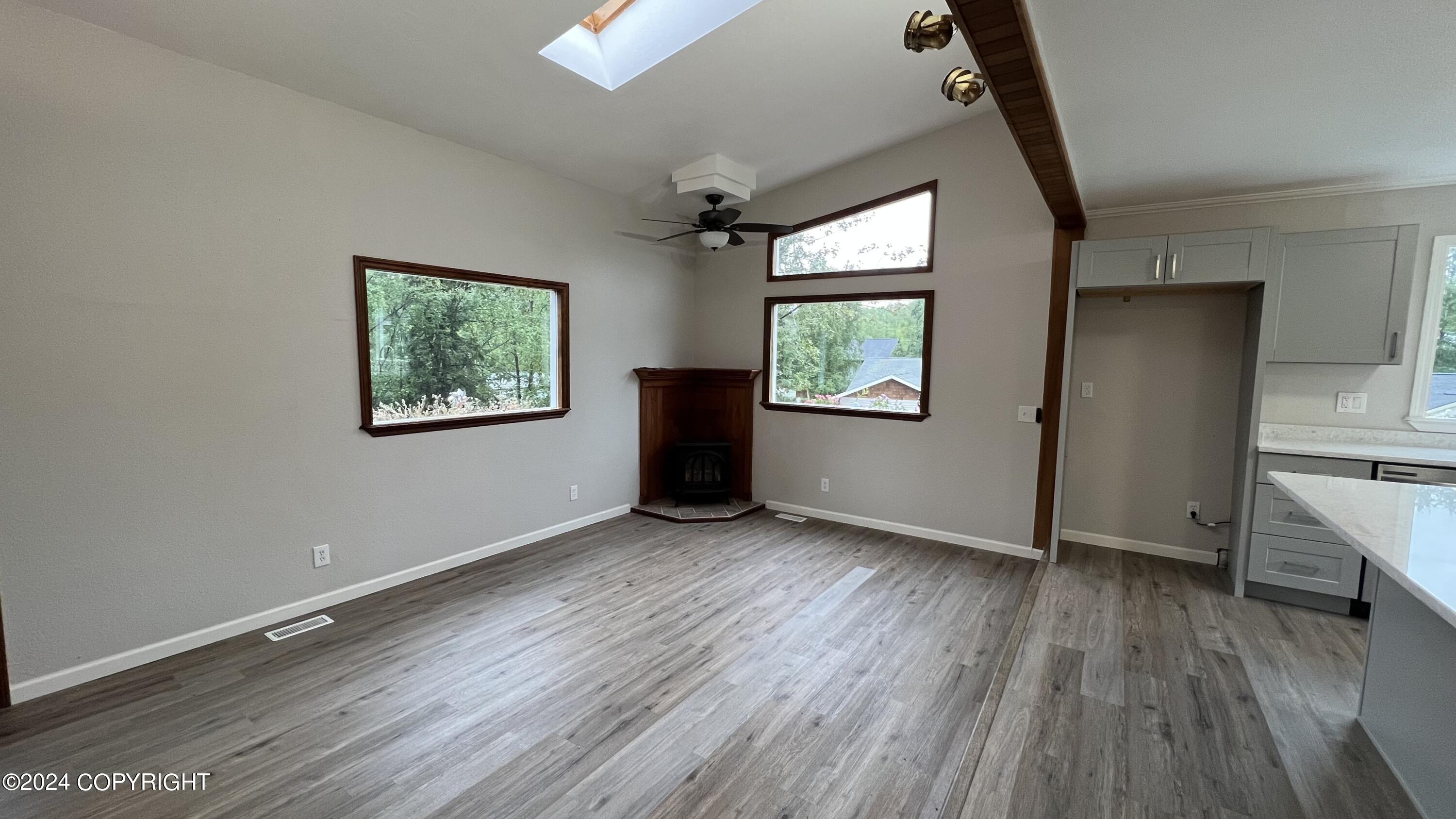 16618 Eleonora Street