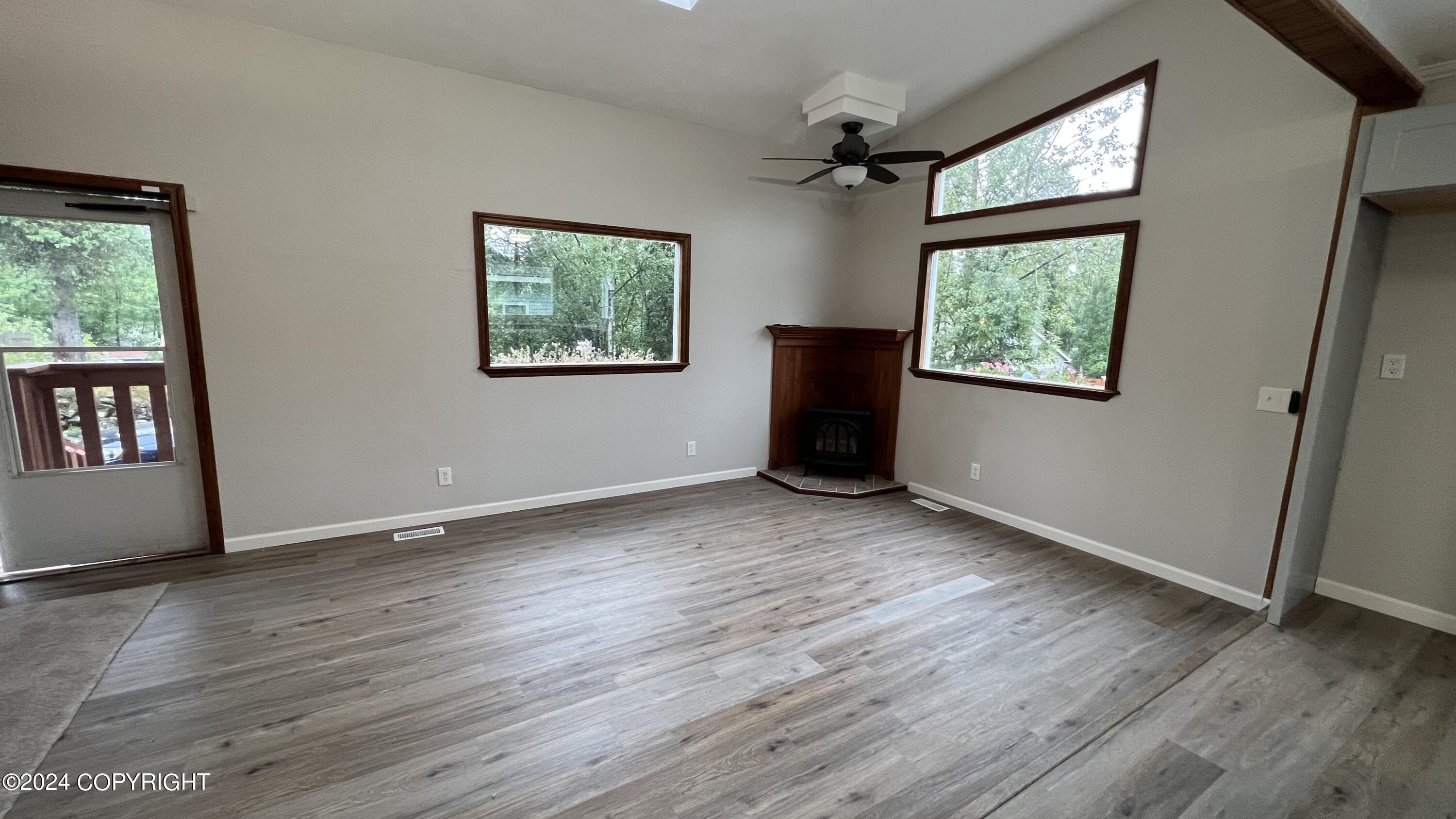 16618 Eleonora Street