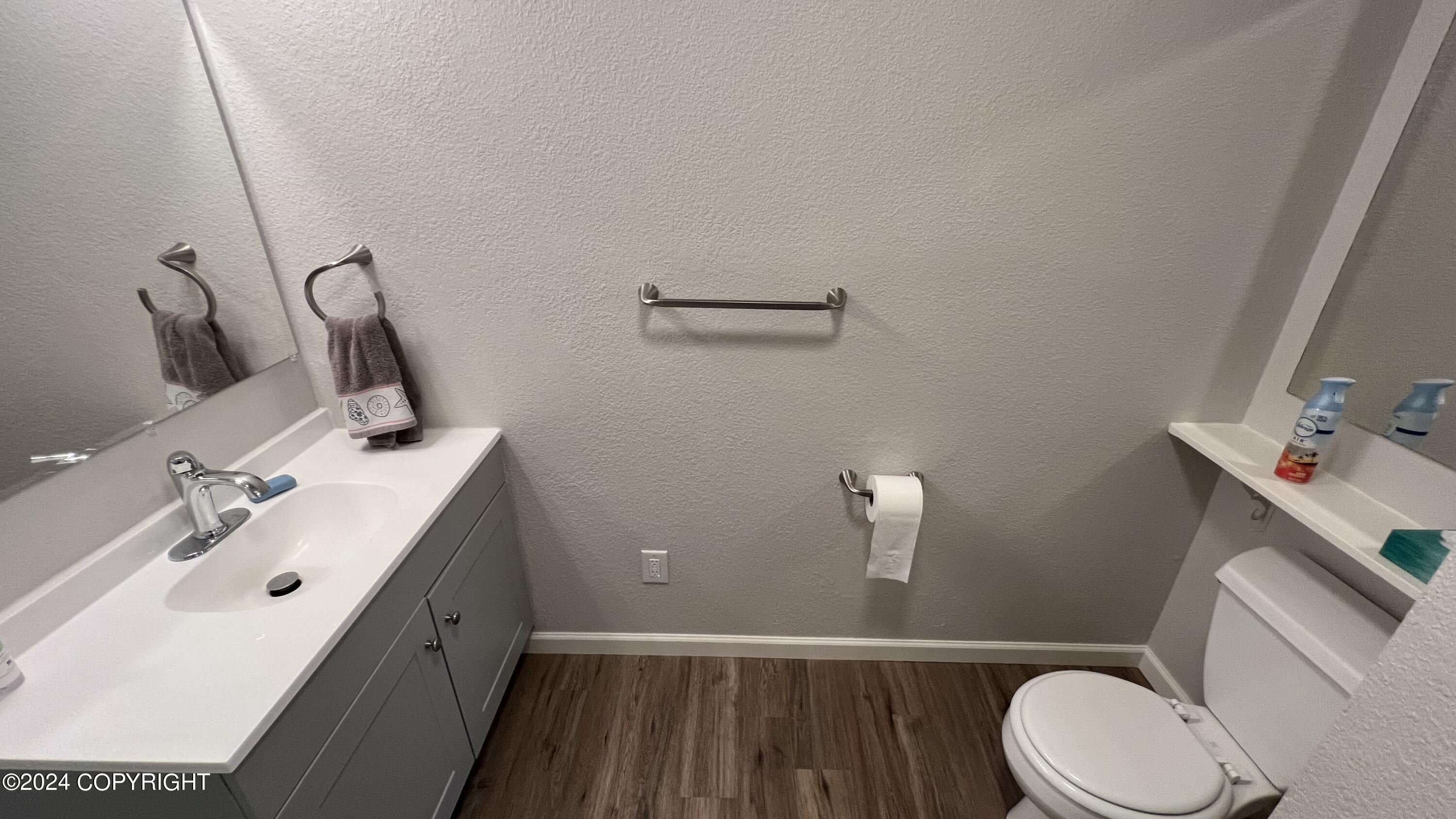 16618 Eleonora Street