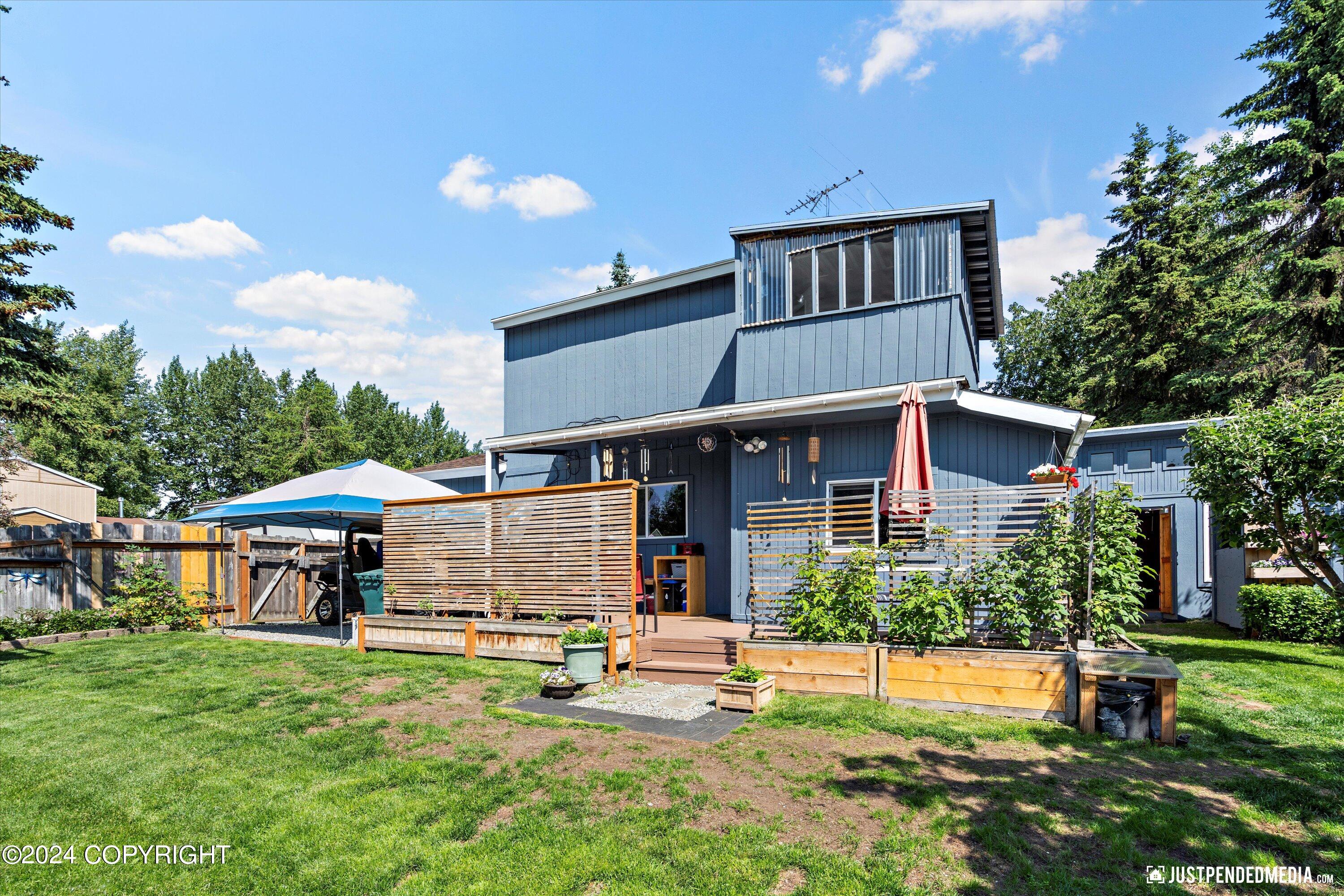 8143 Harvest Circle
