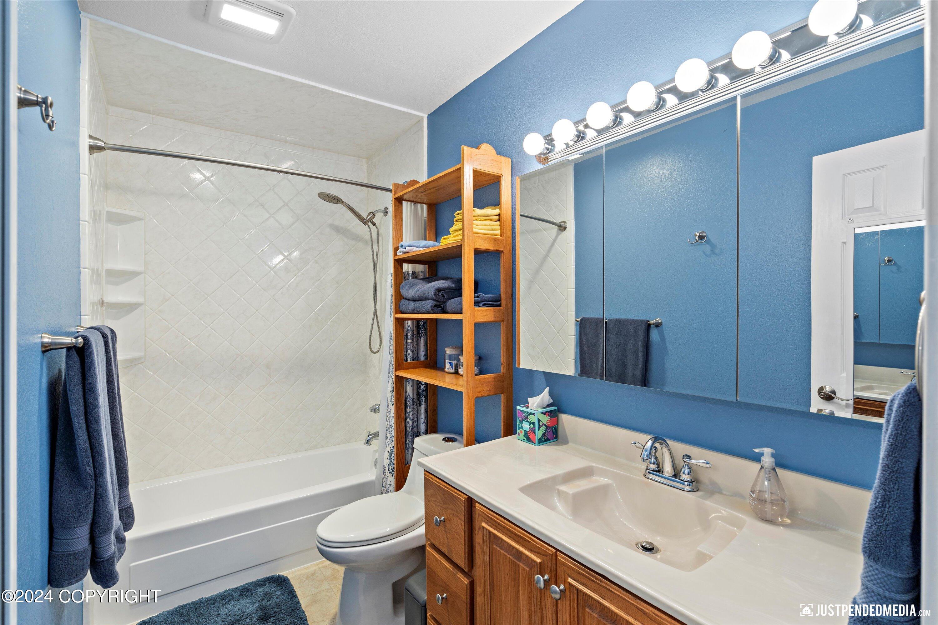 8143 Harvest Circle