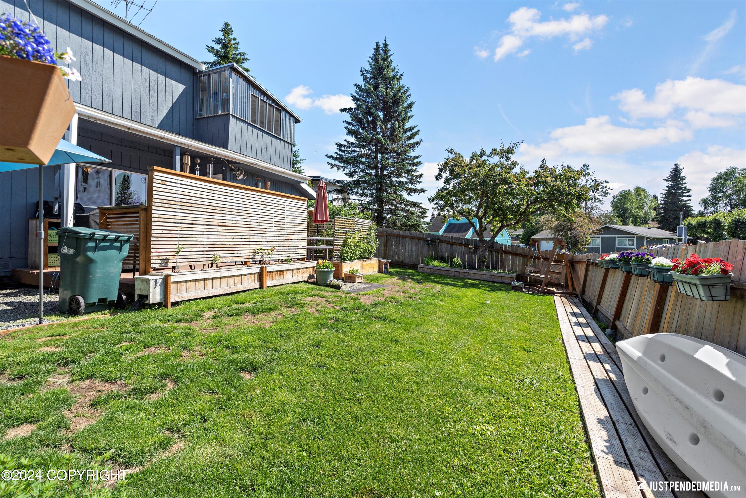 8143 Harvest Circle