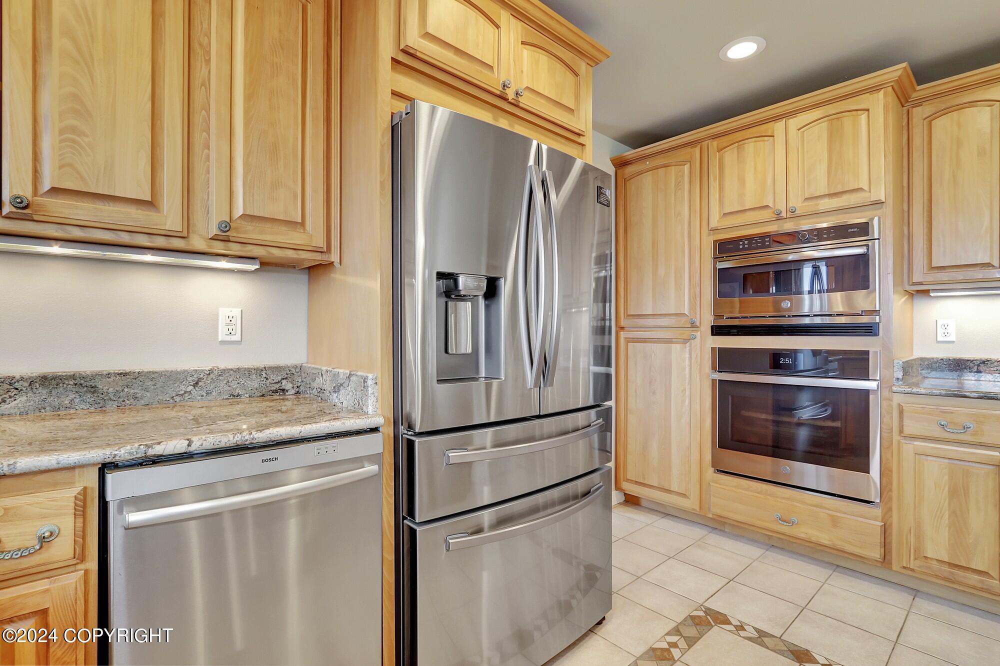 18702 Guillemot Circle