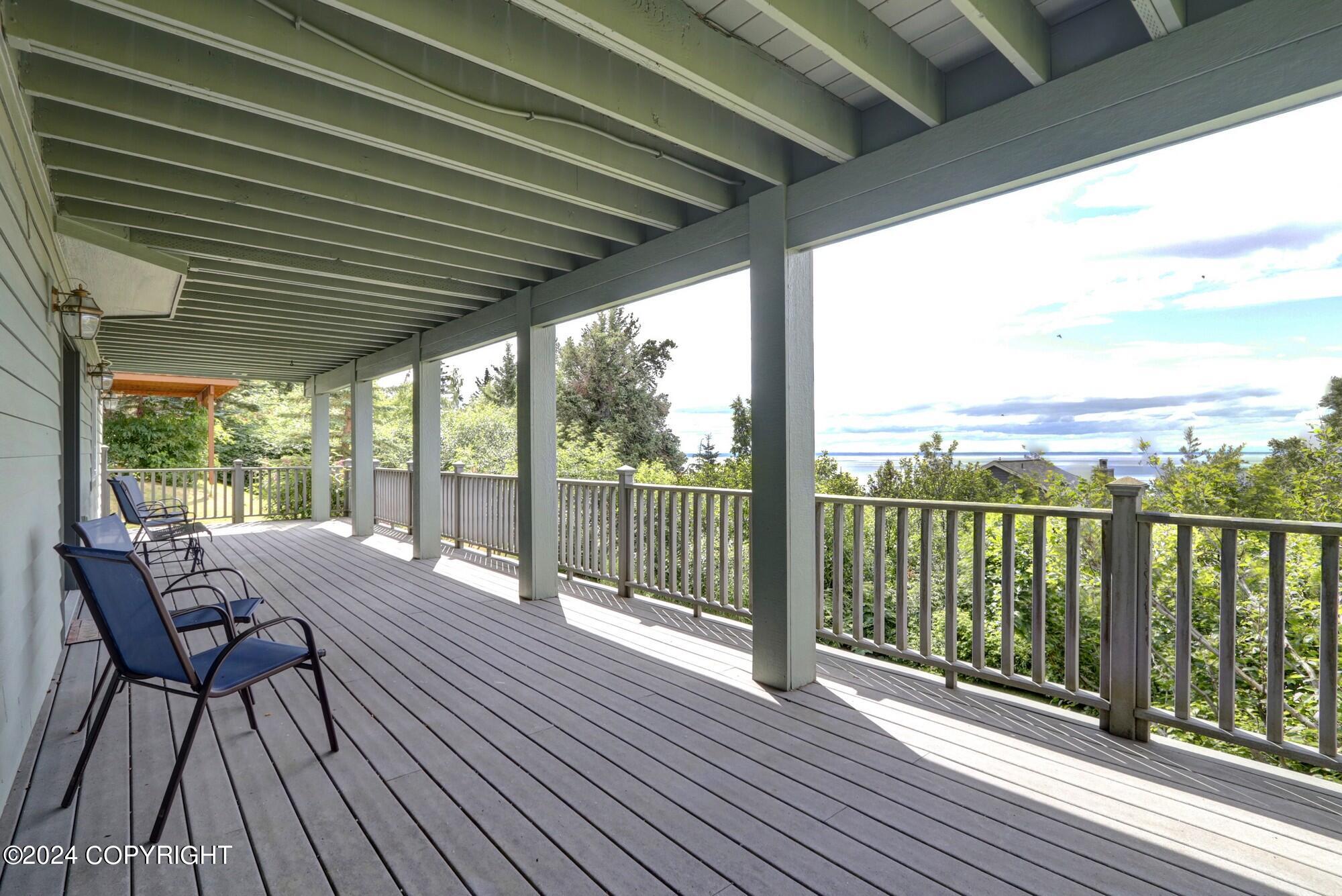 18702 Guillemot Circle