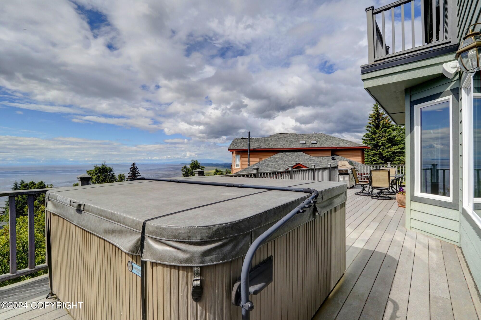 18702 Guillemot Circle