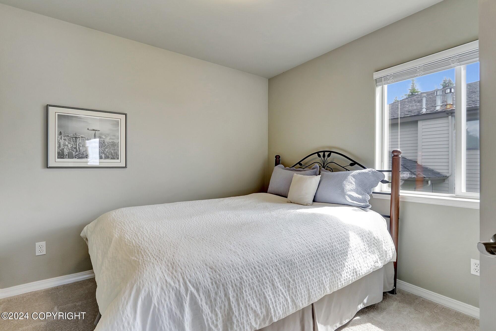 18702 Guillemot Circle