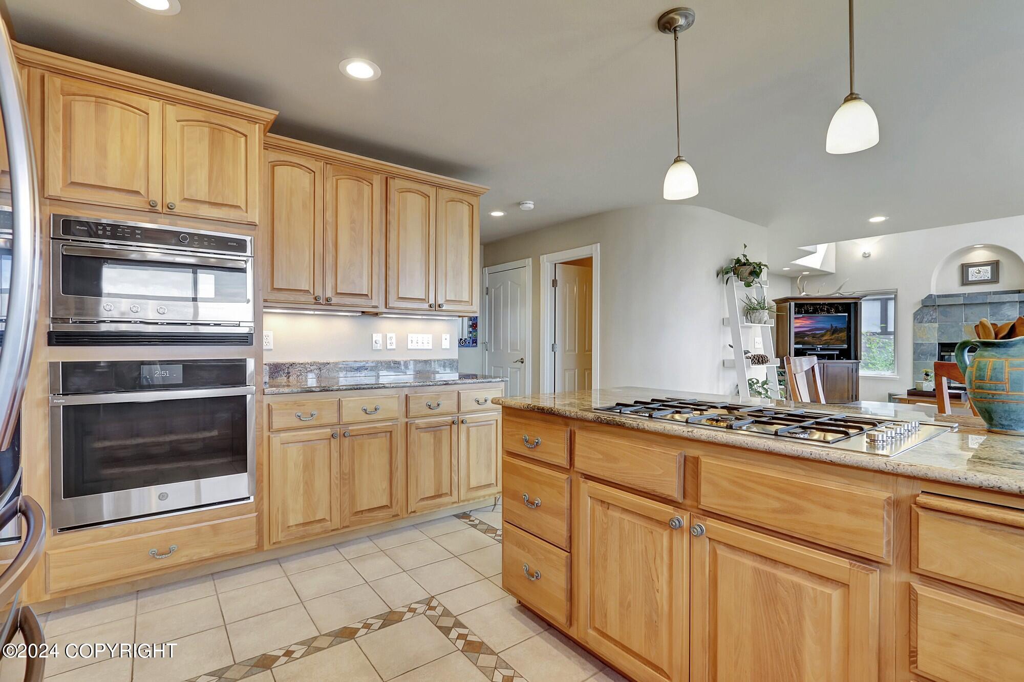 18702 Guillemot Circle