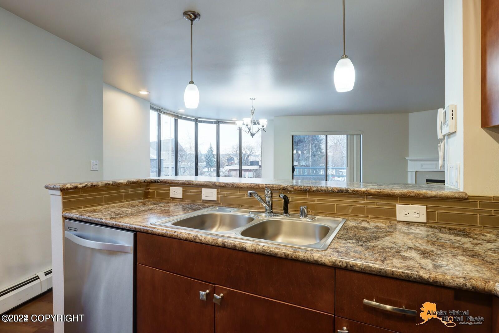 1032 W 11th Avenue # 101