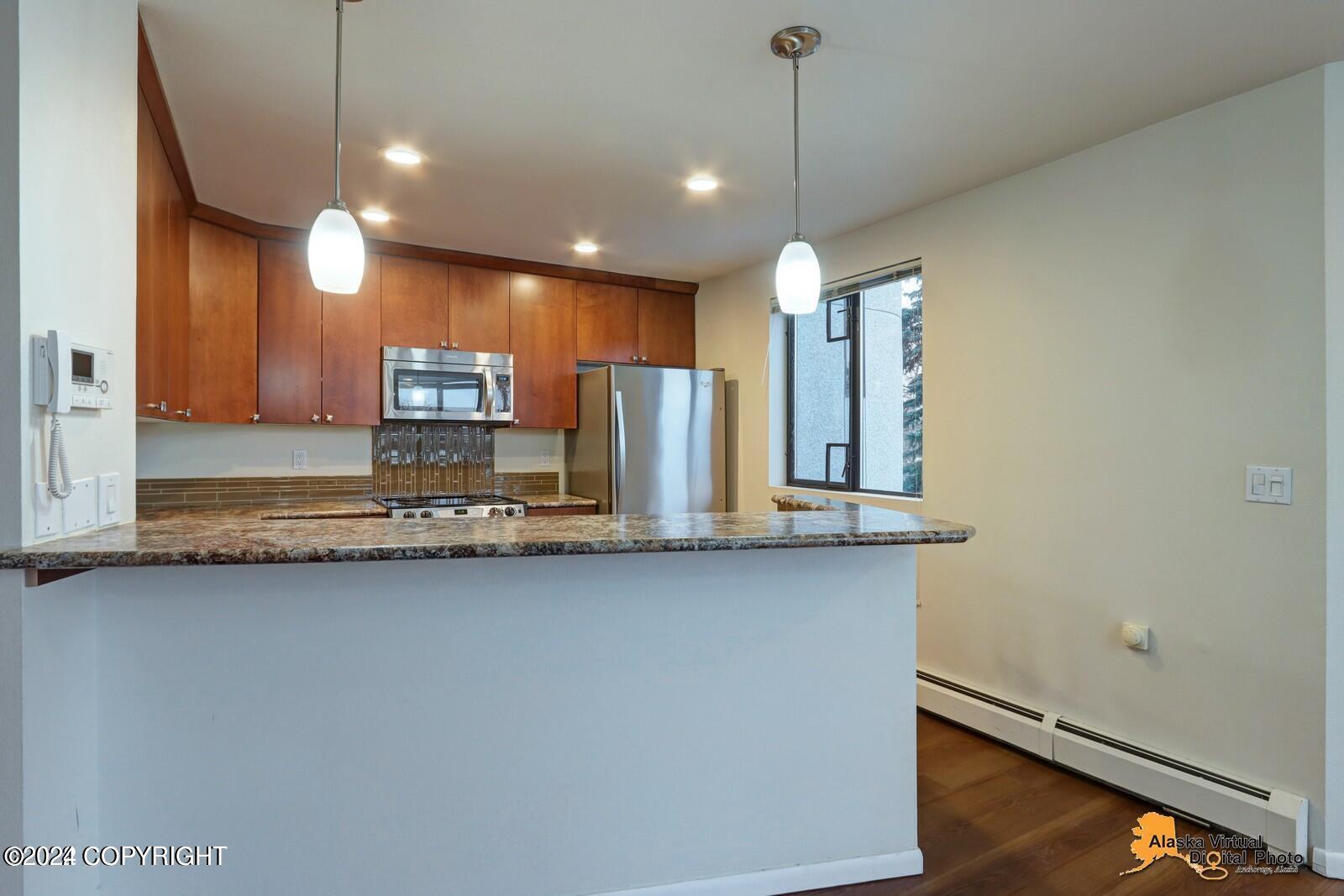 1032 W 11th Avenue # 101