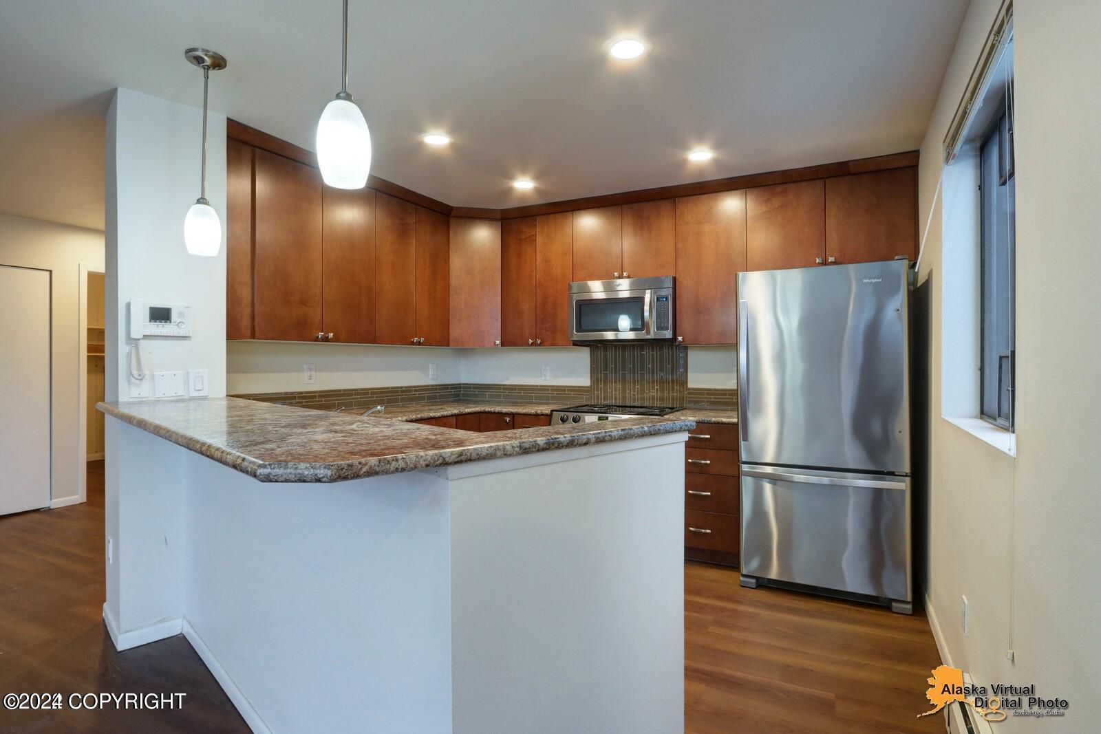 1032 W 11th Avenue # 101