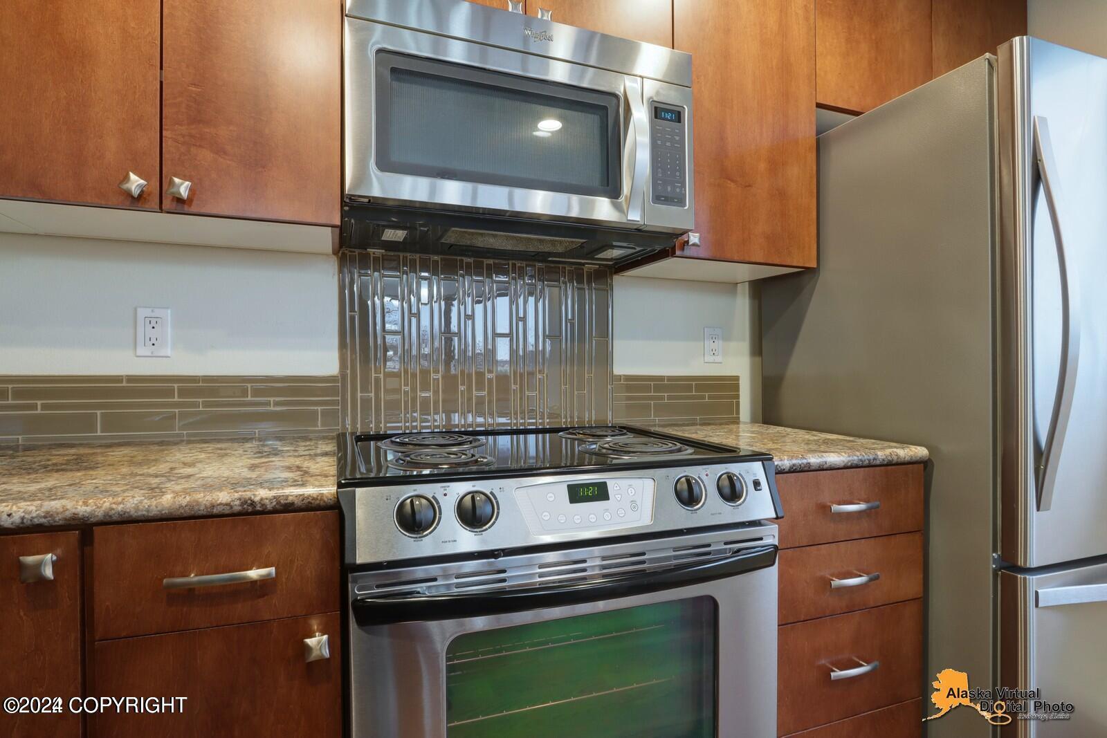 1032 W 11th Avenue # 101