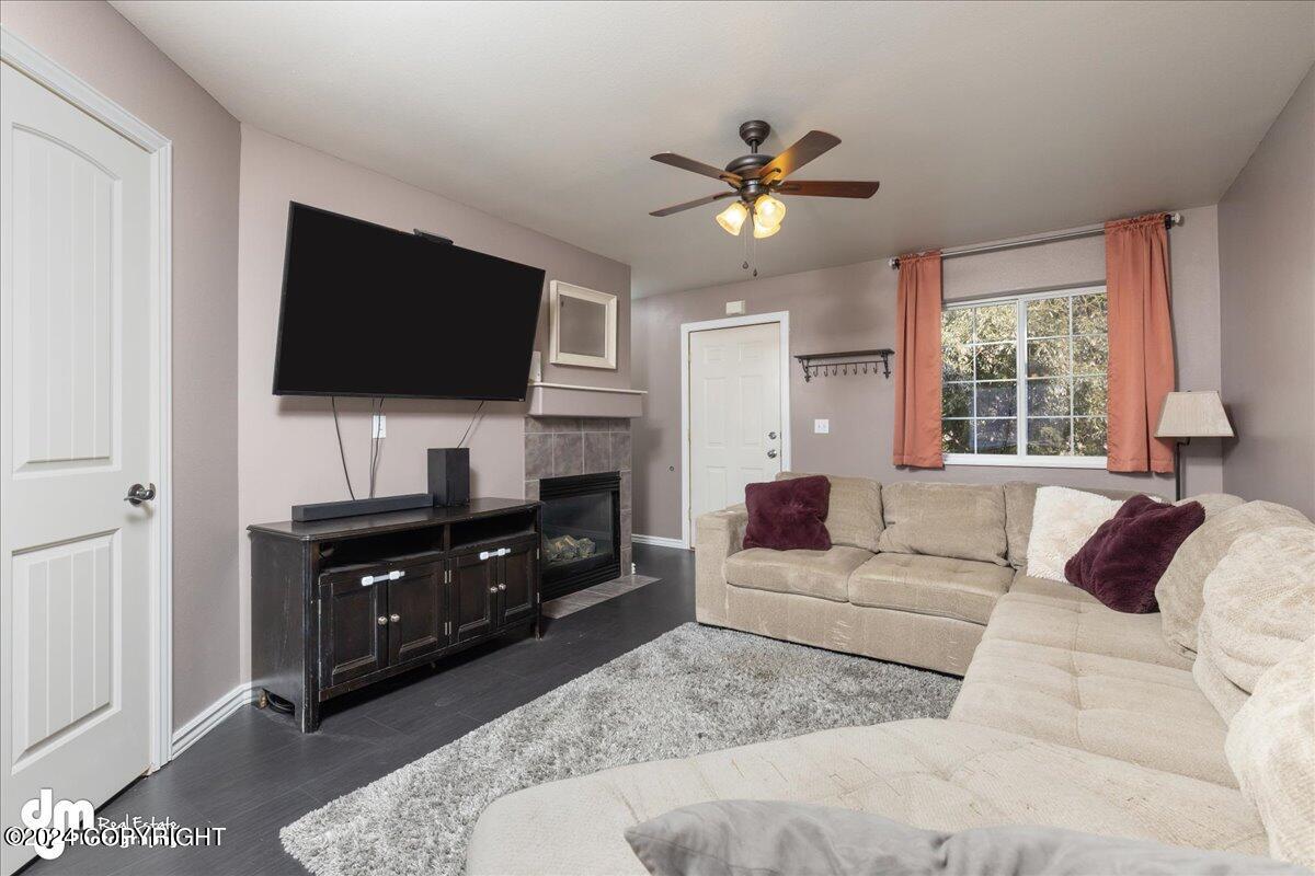 6811 Gold Kings Circle # B