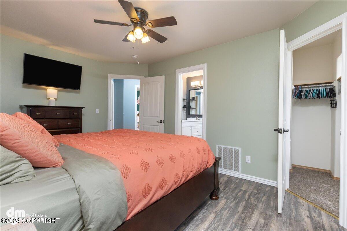 6811 Gold Kings Circle # B