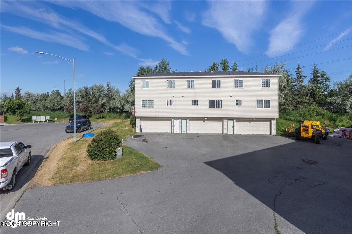 6811 Gold Kings Circle # B