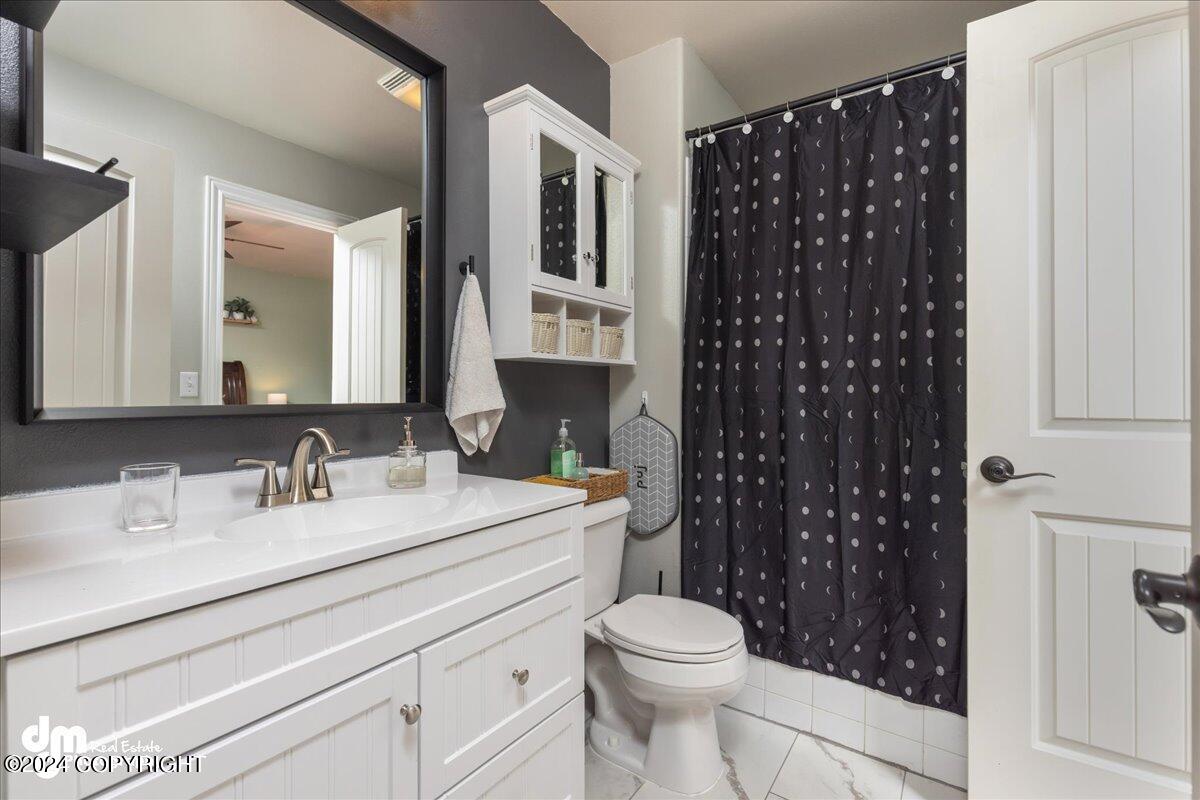 6811 Gold Kings Circle # B