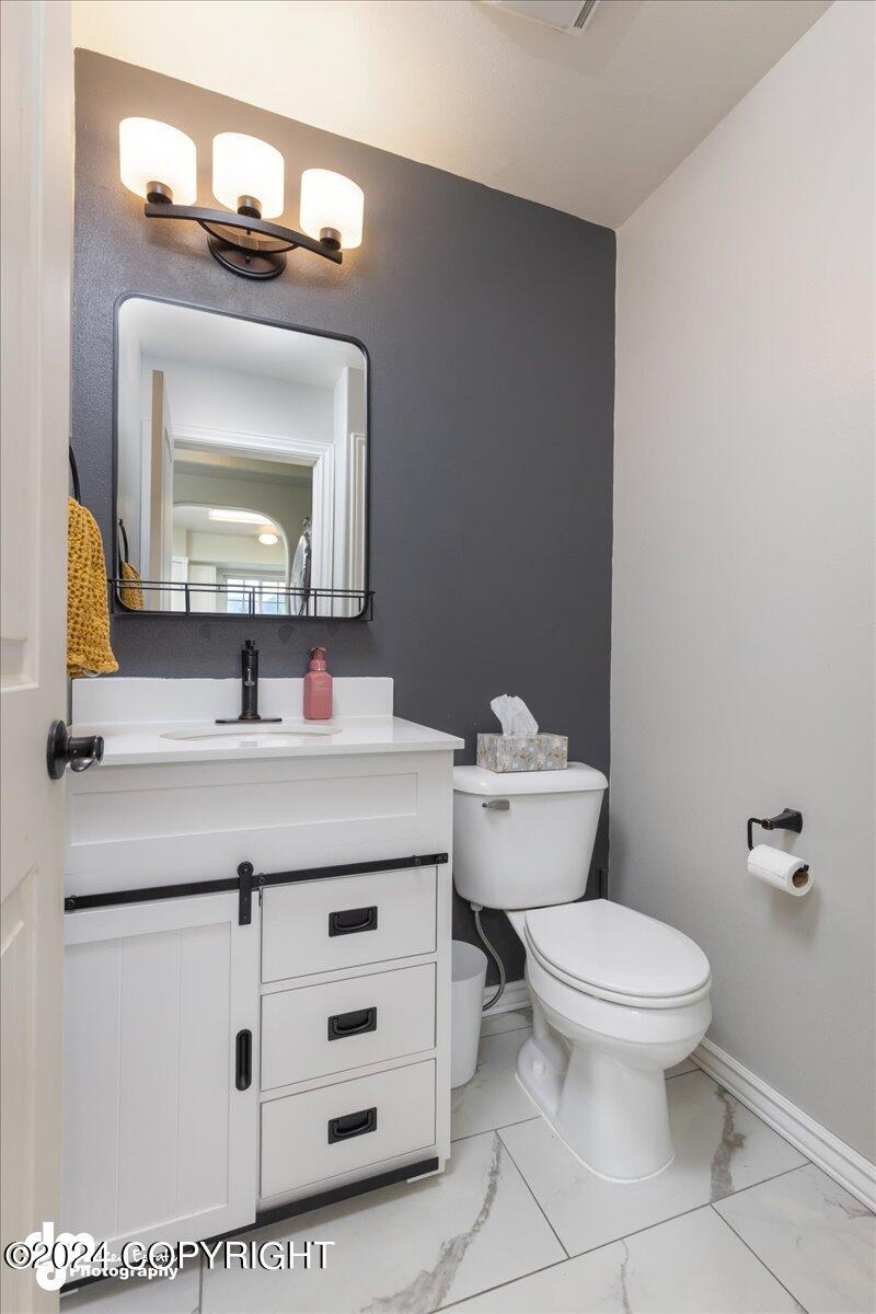 6811 Gold Kings Circle # B