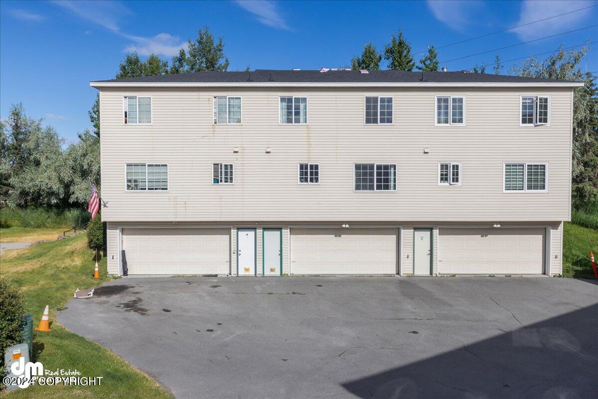 6811 Gold Kings Circle # B