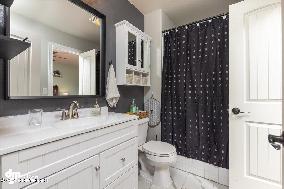 6811 Gold Kings Circle # B