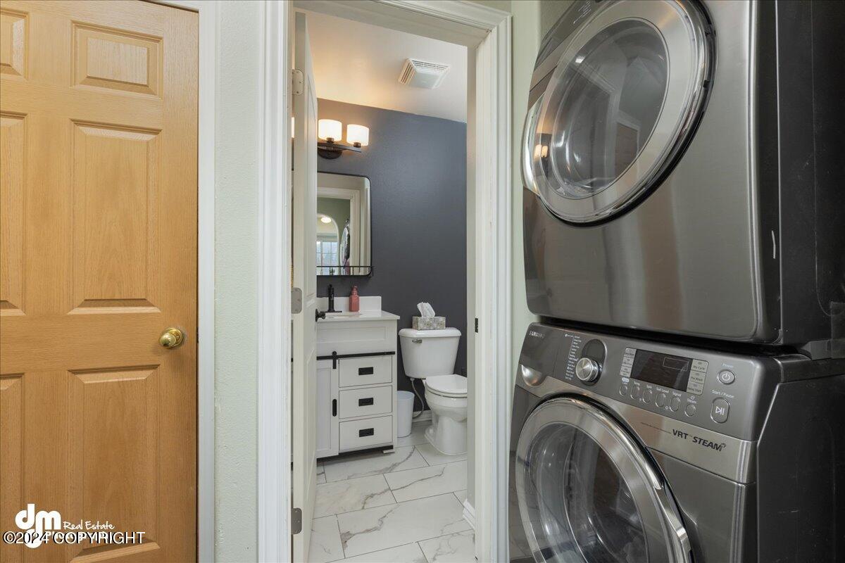 6811 Gold Kings Circle # B