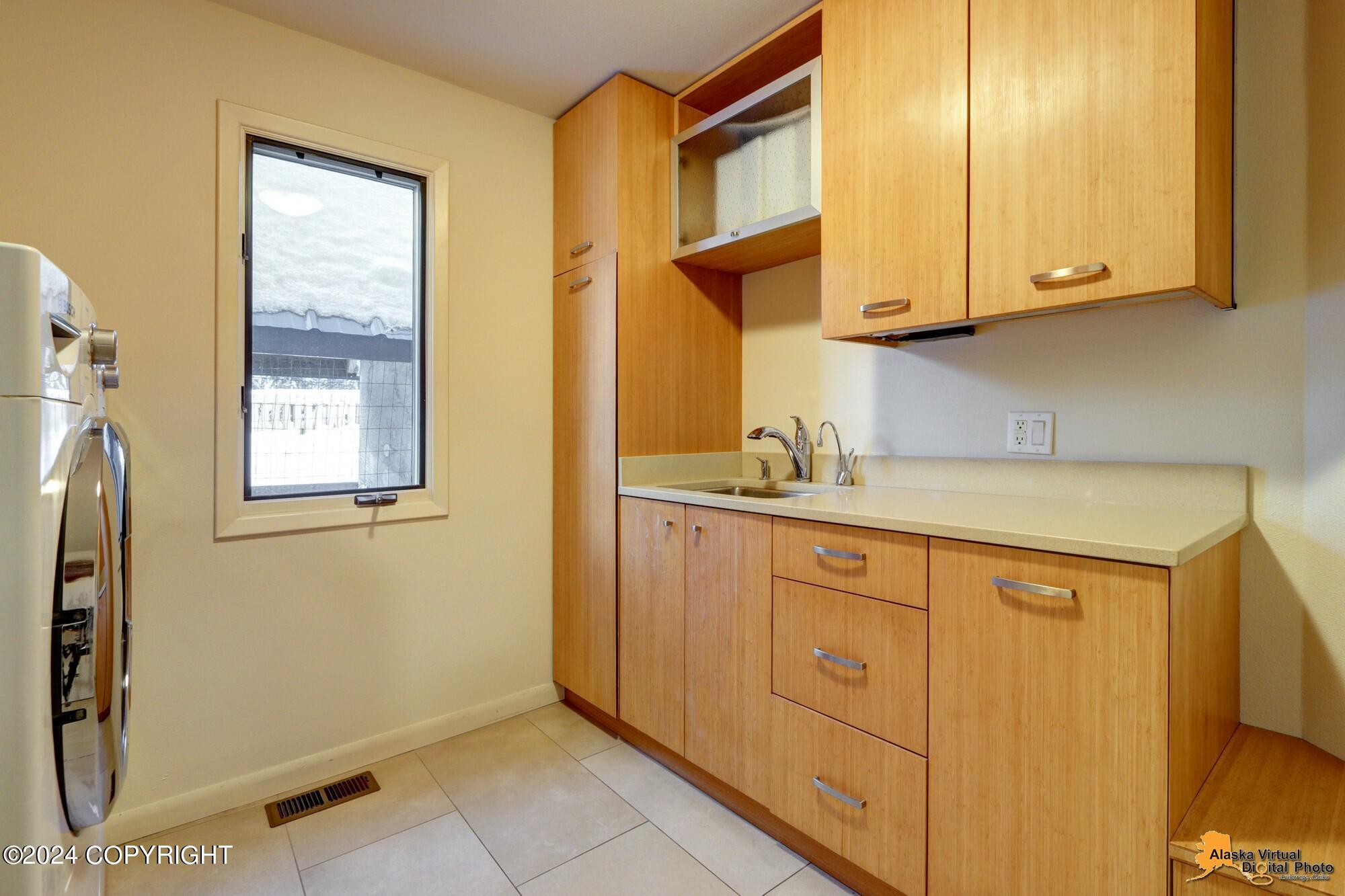 9620 Spring Hill Drive